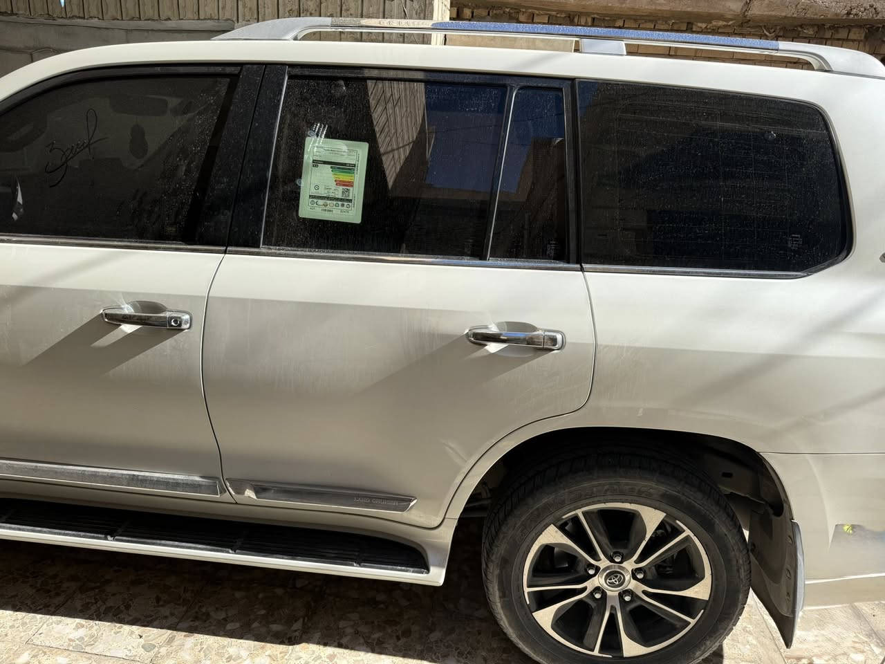 (بسم الله ) 

لاندكروز   2021 GX.R شركة ساز الضمان فول مواصفات مكفولة من الصبغ والبارد

1.كشنات جلد كهرباء 
2.طفاية 
3.جنطة شفط 
4. 3شاشات 
5.ماشيه 92 الف حقيقي 
6رقمه بغداد دولي
7.شاشات لكزز
8.محرك 6سلندر
السعر610$  ***********
