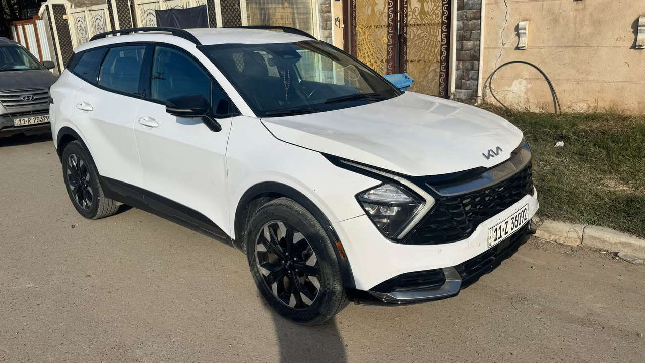 ‏2023 Kia Sportage X Line
 كيا سبورتج إكس لأين دخول

موديل 2023  ‌‎
 (4) سلندر محرك 2500       
فول  موصفات    
عداد المسافه  82 الف 
مواصفاتها :
.بصمة  
 شاشة كبيره لمس
كاميرا دوارة 
رادارات  /رادار جانبي /رادار خلفي
 حساسات خلفي 
خرائط 
 كشنات تدفة‏ 
 كشنات جلد .
 دفع رباعي فور ويل
نزول منحدرات                                                    
كشنات كهرباء
.تبريد قطعتين 
.اوتوهولد .  
ويل كروم 
مسجل ناطق
بلوتوث USB ابل كار بلاي والاندروير . 
 حاجب ليد
.نقطه عمياء
.اشاراة بالمراياة الجانبيه                                     
. فول تحكم ستيرن                                             
. كير أوتو + عادي.                                              
-اوتو بريك.                                                         
. بريك بصمة.                                                      
‏Led .+  زينون
.شحن اللاسلكي                                                            
. ‏داخل اسود جلد 
. نضام قياده اربعة
. مثبت سرعه
. تحديد مسار 
. دمامات صوت  
.لايت بلادي Led +  زينون ‏دبل زينون اصلى . 
. رادار الخطوط البيضاء 
‏.شاشة إلكترونية
 تشغيل عن بعد 
‏-AUTO HOLD
‏Auto start 
مكان السياره بغداد 
السعر  195
*********** بغداد, العراق
