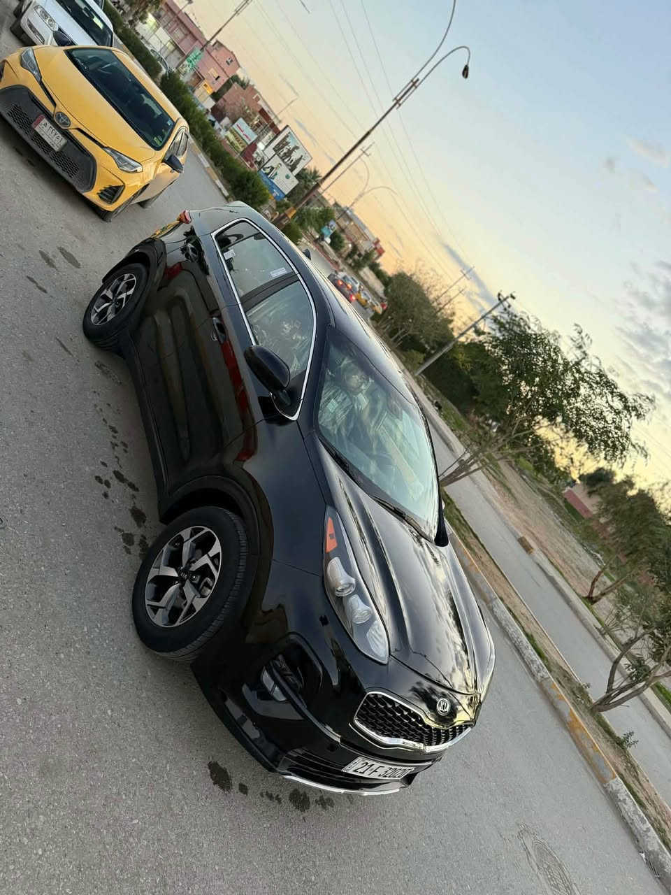 السلام عليكم
كيا  سبورتج
موديل 2019
وارد امريكي 
بيع او مراوس حسب القناعه 
رقم سليمانيه الدولي 
هزه وسنويه جديده وبأسمي 
شرط التحويل او الوكاله 
سياره موصفات نص فول 
كشتات جلد احمر 
داخل لونين 
بلاجكتر 4 عدسات 
 شاشه اصليه تبريد بيانو
محرك وكير شرط 
محرك 2400 GDi
ماشيه 60 مايل 
شرط التحويل 
سياره ضرر بونيد وجاملغ بدون دواخل شرط وايربك البرده فقط طاك
رقم الشاصي مرفق بالصور 
سياره جاهزه من جميع النواحي مبيها اي نقوصات 
السعر 150$ وبيها مجال
مكاني ديالى (خانقين)
🛑للأستفسار اتصال
***********
*********** واتساب خناقين, ديالى
