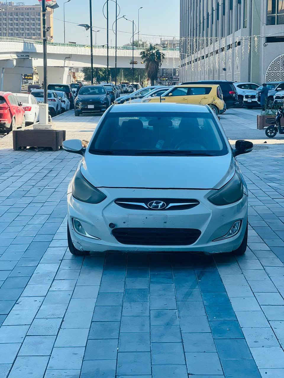 للبيع سياره اكسنت 2017 وارد امريكي حادث جاملغ امامي فقط سياره جديده عله وظع الشركه عوزهه ترتيبات بسيطه فقط سياره مكان بغداد الكرخ السعر 68 مستعجل عله بيعتهه والاستفسار الاتصال ***********
