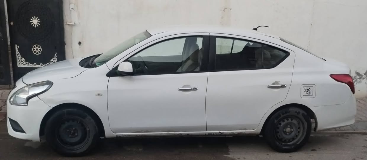 نيسان صني ٢٠١٦ ماشية ٢٤٥٠٠٠كم  رقم اربيل تبريد ثلج 
حدادية جديدة
كير ومحرك شرط مع بطاقة بانزين مكاني كركوك
***********
