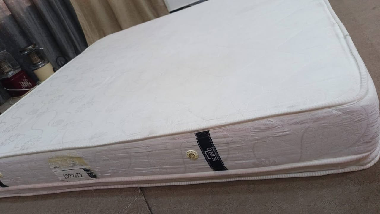 السلام عليكم دوشك جربايه تركي دوشك نضيف وجديد مستخدم قليل 3طبقات ديباج وسربنك وكطن مكاني ناصريه الاسكان الصناعي الشراي يتصل او مرسله واتس اب ***********
