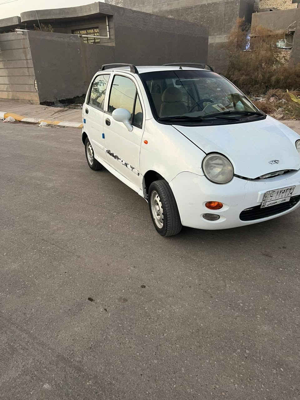 السلام عليكم
كيو كيو٢٠١١ أبيض رقم بغداد خصوصي 
مكفول كير ومكينه
  نضيفه  ملاحظات بسيطه 
السعر ٢٧ ورقة مكان واسط الصويره 
الخاص مغلق 
للاستفسار موجود واتساب ***********
