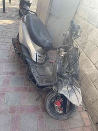 بريز للبيع بيها مشكله بالضفيره تحرك الضفيره مرات تشتغل  ابيع كوم حديد ...