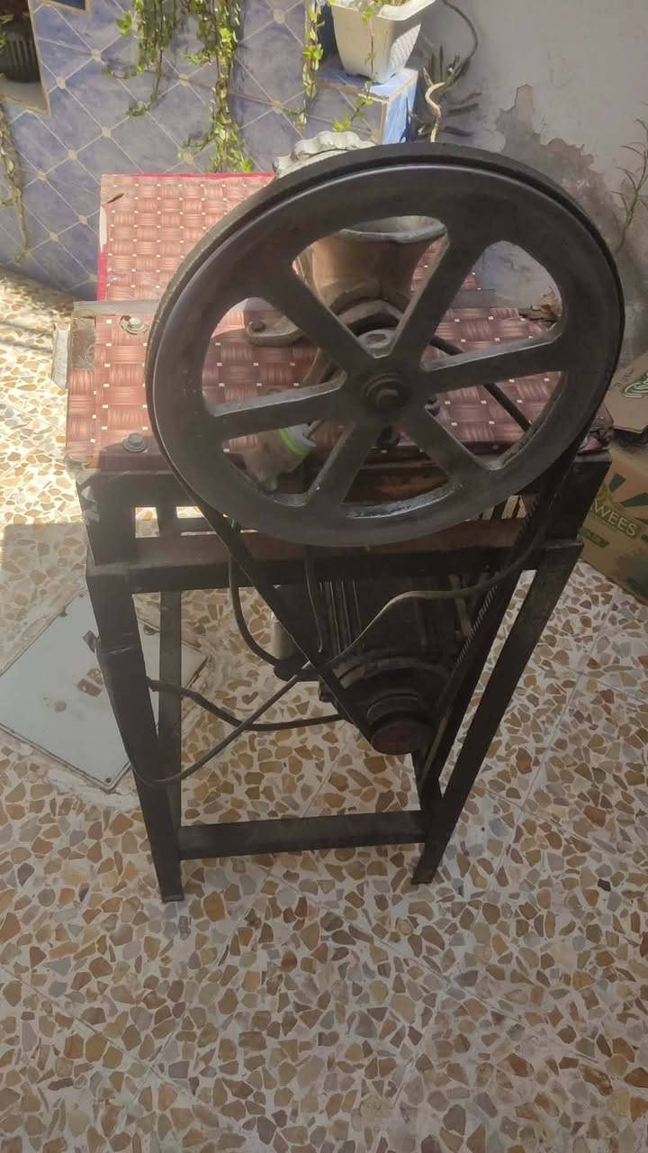 ثرامة .للبيع شرط. الشغل. ماطور جديد. حجم. 12 ادفع. سعر. عجبني. ابيع *********** بي واتس. الموقع. الايمن. تل. الرمان
