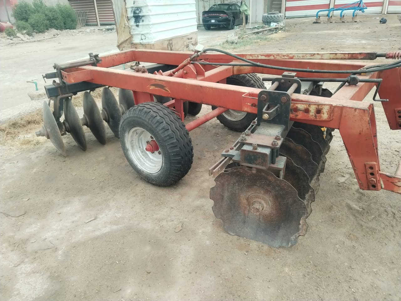 للبيع دسك تركي حجم ١٨ صاج 
العنوان واسط النعمانيه 
***********
***********
