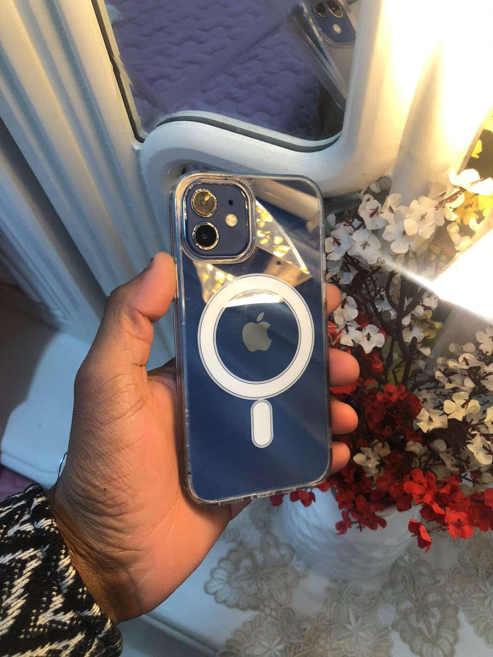 ايفون 12عادي للبيع جهاز كله شغال مستبدل فقط شاشه وبطاريه ٧٨وذاكره128وكله شغال ونضيف سعره ١٩٠بي مجال بصيط مكاني بغداد الأمين الثانيه ***********
