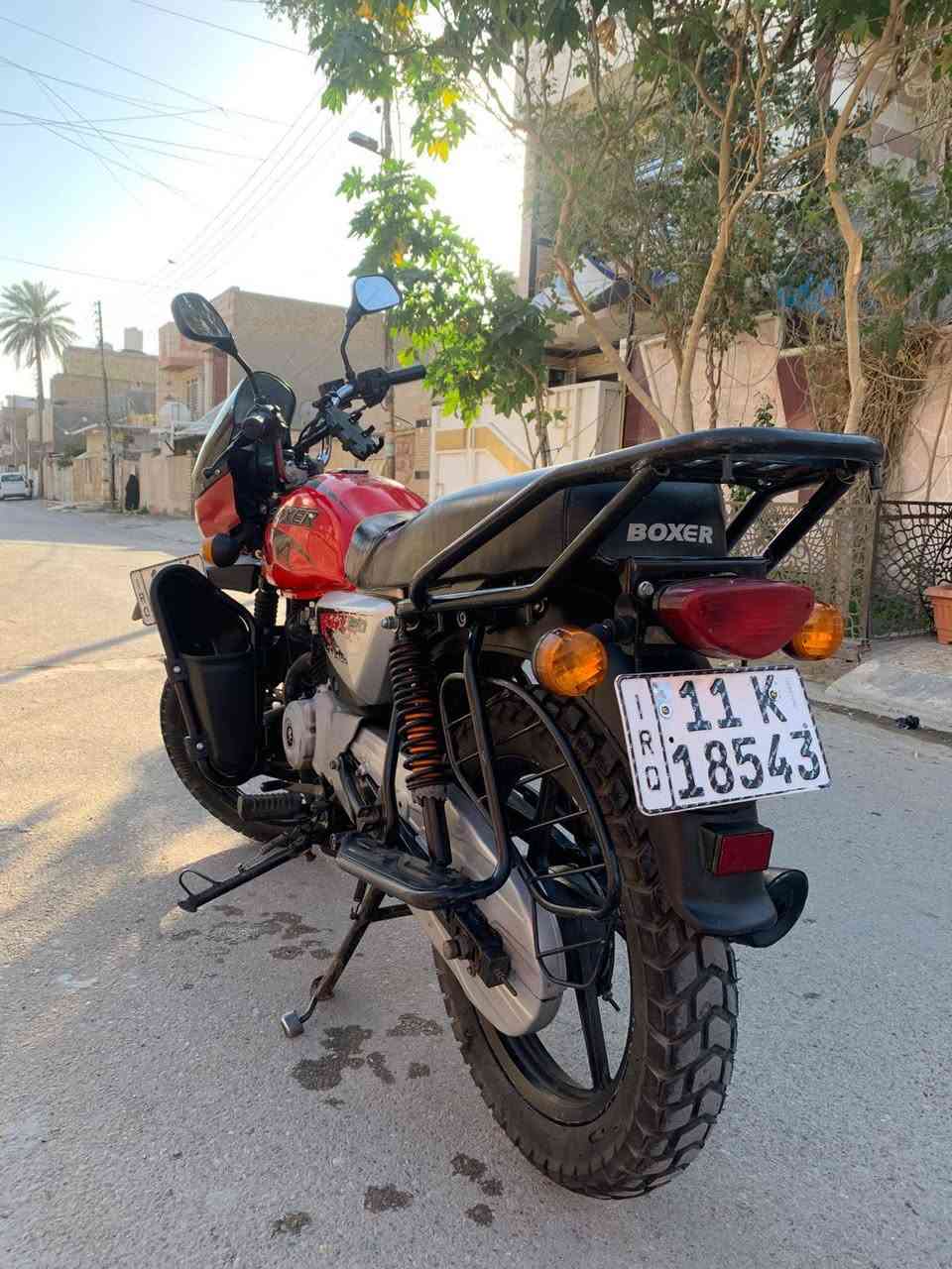 للبيع بوكسر جبلي موديل 22 شكل  23
رقم وسنويه لوحات 2 انكليزي تحويل ثاني يوم كامله شلعه معدل كهربائيات مكاني البياع رقمي *********** السعر ١٩٠٠ وبيها مجال
