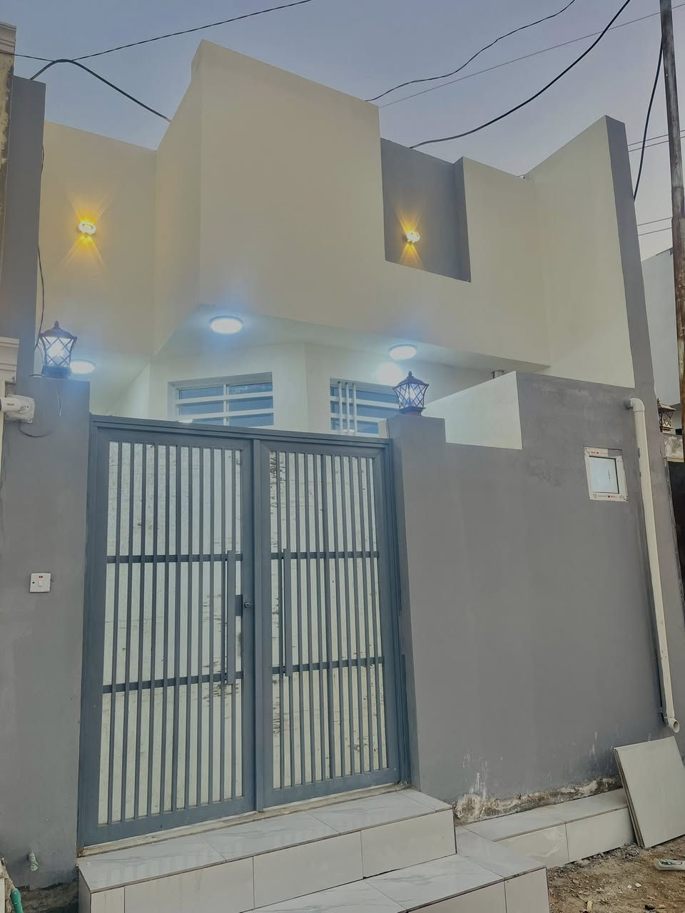 سلام 🙋‍♂️
#دار_مساحه_١٠٠_م

طابو زراعي سند ٢٥ صرف

النجف #ملحق ميسان خلف سكله الكرعاوي 
السعر ٤٦ مع المجال 
بناء ممتاز 
بناء ممتاز 

درجه اولى ) 
 ***********
