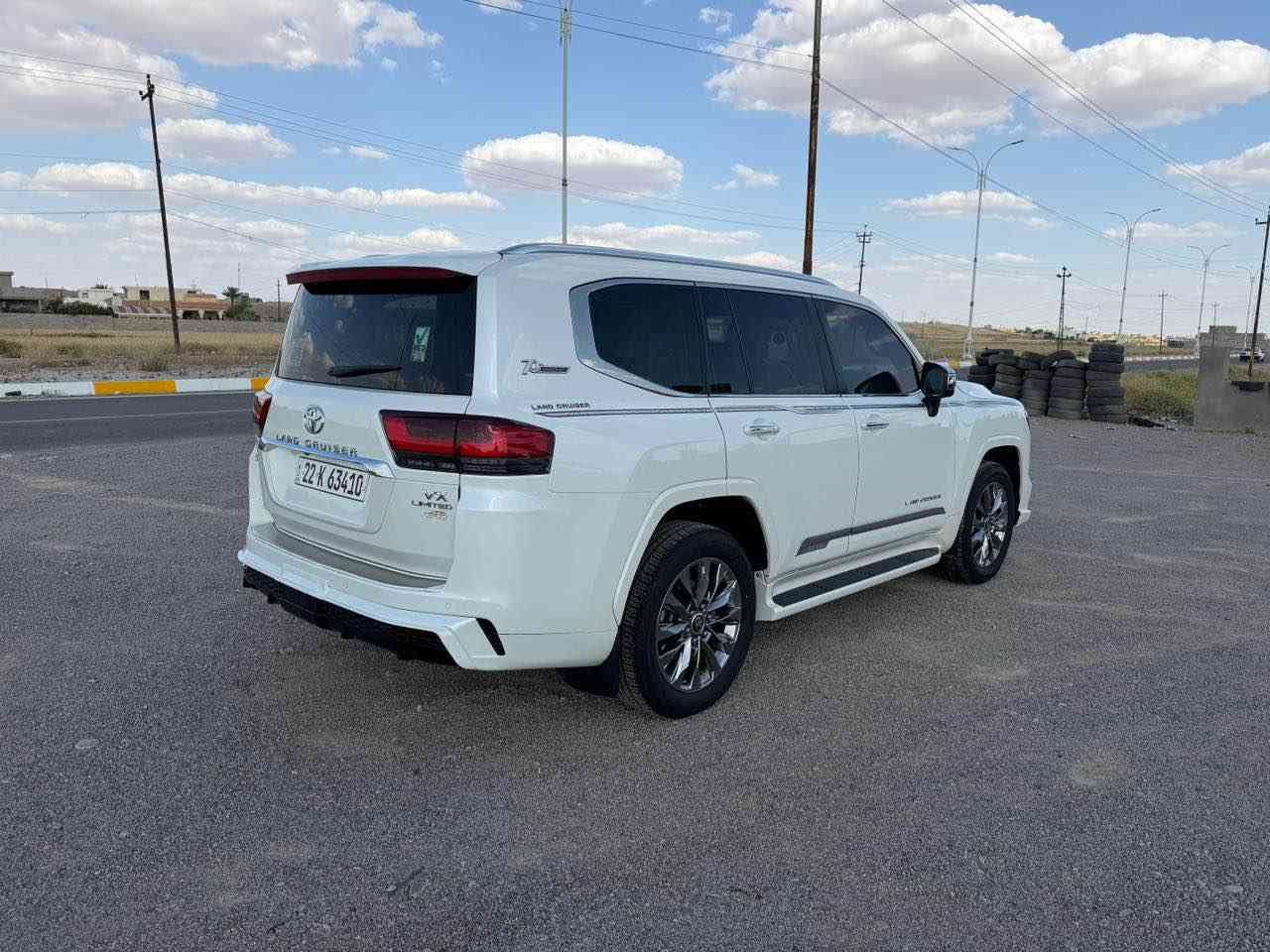 السلام عليكم 
للبيع لانكروز vx2022
فول الفول
مكفوله كفاله عامه من كلشي 
ماشيه47الف
رقم اربيل بسمي شرط التحويل
بيها كتاب تظليل 
العنوان صلاح الدين /تكريت /العلم
لاستفسار اكثر اتصل 
*********** تكريت, صلاح الدين

