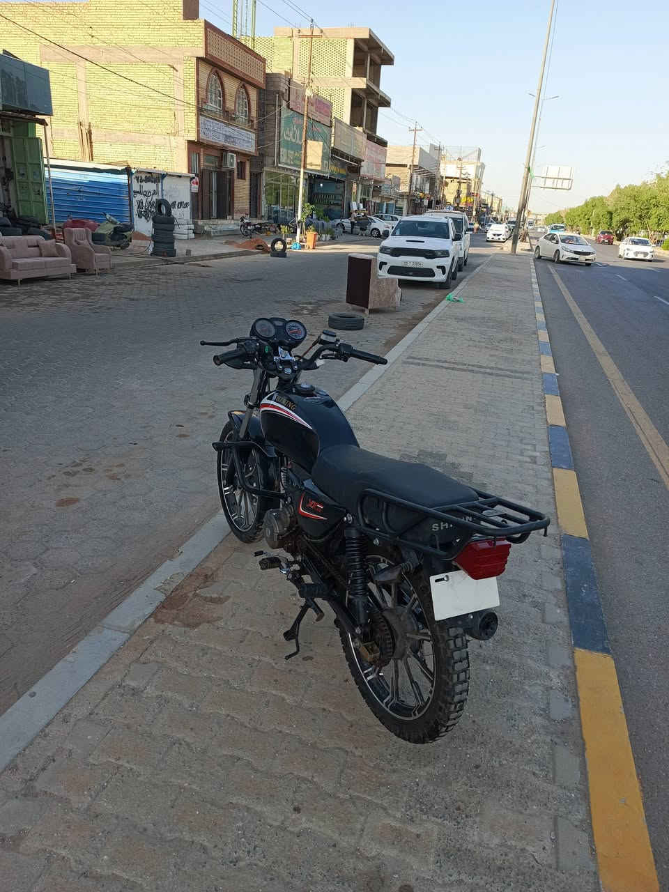 للبيع شاينك 2023 طالعه بل 25 أوراق كامله سكنر فول نضافه جديده و جاهزه مجهزه كهربائيات كلها شغاله مكان نجف سعر 725 و بيها مجال رقمي ***********
