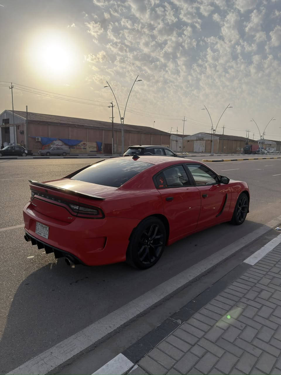 🚗 للبيع – دودج جارجر 2017 🚗
اللون: طماطية المميز 🍅
الفئة: SXT (مواصفات المعروفة )
رقم السيارة: بغداد حرة بأسمي ثاني يوم التحويل 

المواصفات العامة:

• محرك V6 قوي واقتصادي
• نظام بلوتوث وشاشة كبيرة 
• تحكم بالمقود، كروز كنترول
• مقاعد مريحة مع تحكم كهربائي كشن السائق 
•  إطارات بحالة جيدة
•  حدادة جديدة 

الملاحظات:

• بيها ضربة طلقة بالقمارة معابرة
• بيها باريد بصفحة اليسرى
• صور الحادث مرفقة مع الصور
• السيارة حلوة ونظيفة بشكل عام

💰 السعر: 200 ورقة بيها مجال 
📍 المكان: البصرة – حي المهندسين
📞 رقم الهاتف: ***********
