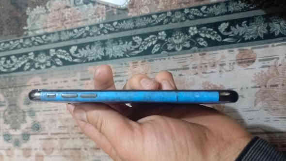 سلام عليكم ايفون x بطاريه ٧٨ بلحاسبه ذاكره ٢٥٦ بلادي بي فطر بضهر ومغلف مع كفر ولزكه مكاني بغداد جسر ديالى القديم ***********
