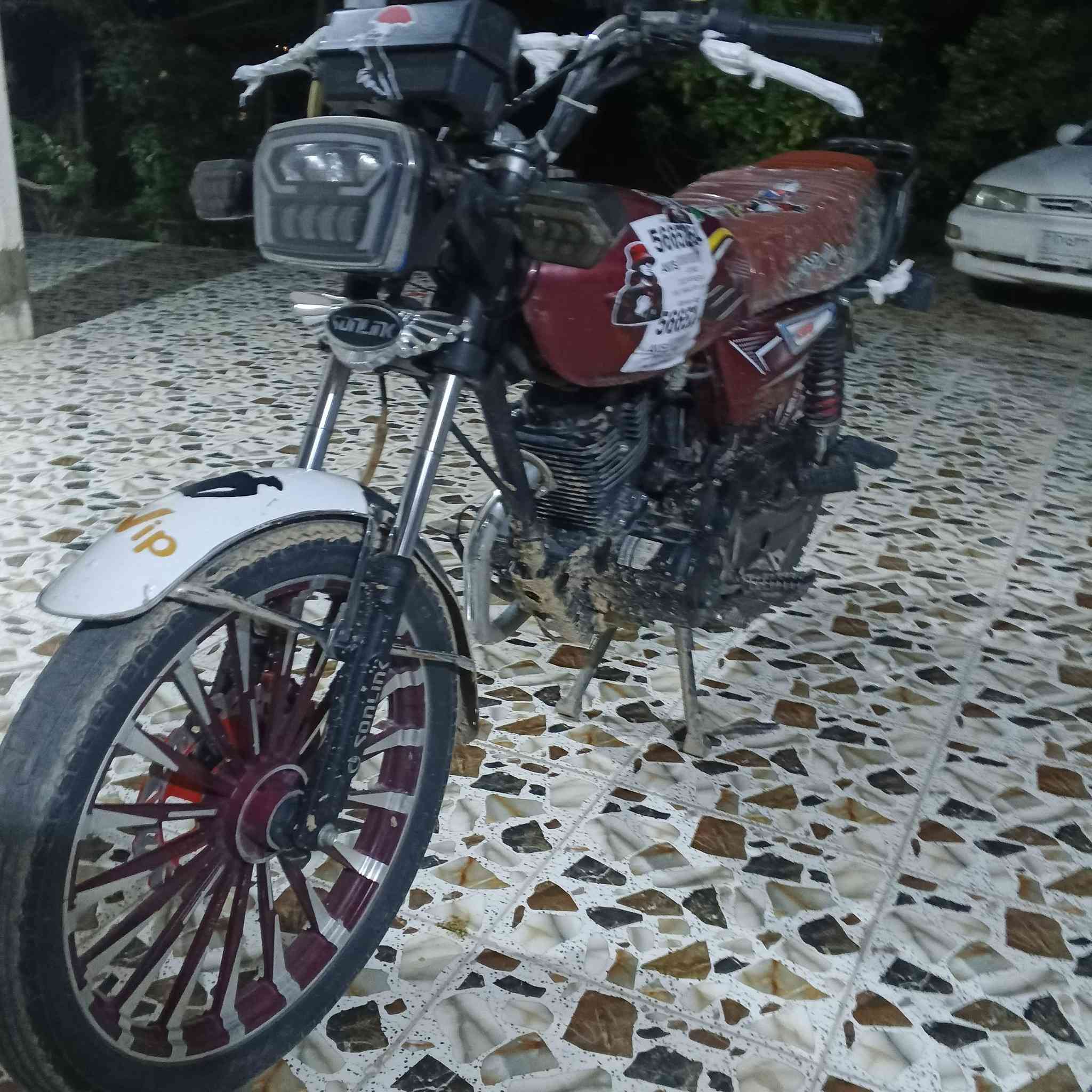 السلام عليكم 

دراجه سيفان موديل 24 محدث 25 شلعه ومعدل أوراق بيها 🫡

لون مميز 🫠

مزورقه حلوه وكاعده مثل ماموضح عدكم 

دراجه مكفوله كهربائيات كامله⚡ 

مكاني ديالى الخالص التحويله 

بيع السعر منااااسبه شرط السعر جوه السوك 😂

للاتصال ‏‪***********‬‏ ⚡
