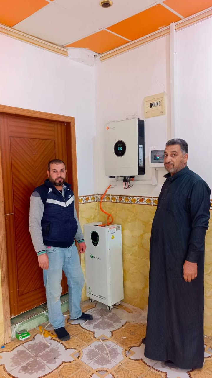 شركة الشروق للطاقة الشمسية النظيفة
👈👈👈👈في كل مكان وزمان 👉👉👉👉
👍🏻اختار ولا تحتار اتصل بنا واترك الباقي علينا 👍🏻

تم بحمد الله تنصيب  منظومة طاقة شمسية نظيفة 
  في محافظة صلاح الدين قضاء الشرقاط الساحل الأيسر قرية اسديره الفياض 

للعم ابو غيث 
الف مبارك يستاهل كل خير 

 / السبت / 7/ 2 / 2026

 قدرة المنظومة 
👍  15 أمبير ليلي و 20 أمبير نهاري 🔅 💫💥

مكونات المنظومة
بطاريه 15 كيلوواط عدد 1 
اتفيرتر 8 كيلو واط   عدد 1
الواح عدد 10

عاشت ايديكم الكادر المميز
بقيادة الأستاذ ناظم الصحن 
و  الأستاذ عياد الجبوري 

مواد اصليه من ارقى الشركات العالمية 
ضمان حقيقي مع وصل مختوم باسم شركتنا 
صيانة  كادر متخصص في صيانة المظومات بشكل دوري وفي اي وقت  

شركة الشروق للطاقة الشمسية النظيفة مستعدون لشد وتنصيب الطاقة الشمسية خارج وداخل المحافظة وبسعر مناسب جدا 
متوفر منظومات طاقه شمسيه ونقد اقساط عن طريق ماستر كارد او كي كارد الرافدين حصراً 
موبايل 
 استاذ سعيد *********** 
استاذ ناظم ***********
استاذ عياد ***********
