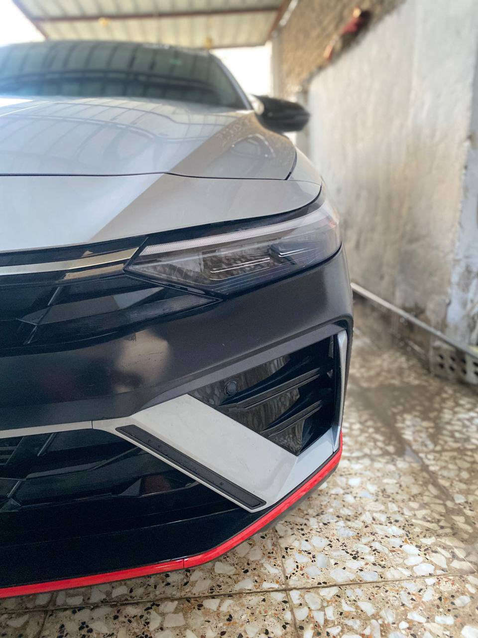 بسم الله الرحمن الرحيم
السلام عليكم عليكم ورحمة الله وبركاته 

Hyundai Elentra N 2025

المواصفات:❤️‍🔥N 

1️⃣كير اوتماتيك 8 نمر دبل كلچ DCT 

2️⃣كشن حضن 

3️⃣كشن علامة N

4️⃣كشنات كنتاره وجلد N

5️⃣سلايد روف 

6️⃣اناره داخليه 👌🏻٢٤ لون

7️⃣تحكم ستيرن نورمال وسبورت

8️⃣تحكم دبلات نورمال وسبورت

9️⃣ابواب بصمة

1️⃣0️⃣بصمة تشغيل 

1️⃣1️⃣شحن وايرلس

1️⃣2️⃣شاشة متصله 

1️⃣3️⃣كاميرا

1️⃣4️⃣نظام صوت _𝐁𝐎𝐒𝐒

1️⃣5️⃣اشارة ترحيب

1️⃣6️⃣اشارة مرايا

1️⃣7️⃣اوتو ستوب

1️⃣8️⃣نقطة عمياء

1️⃣9️⃣تحديد سرعة

2️⃣0️⃣تحديد مسار

2️⃣1️⃣رادار امامي 

2️⃣2️⃣رادار جانبي 

2️⃣2️⃣رادار خلفي 

2️⃣3️⃣حساسات جانبي 

2️⃣4️⃣حساسات خلفي

2️⃣5️⃣نظام _ 𝐍𝐎𝐑𝐌𝐀𝐋

2️⃣6️⃣نظام _ 𝐒𝐏𝐎𝐑𝐓

2️⃣7️⃣نظام _ N🚀

2️⃣8️⃣نظام _NGS☠️🩶

2️⃣9️⃣كشنات هيتر

3️⃣0️⃣ستيرن هيتر

3️⃣2️⃣صندوق ذكي

3️⃣3️⃣لايتات ليد 4 عدسات زينون

3️⃣4️⃣بگلايت ليد

 

صور الحادث مرفقة بالمنشور

مكان السياره بغداد حي العامل 
 
السياره زيرو ماشيه 2000 فقط بعدها بملصقات الشركه 

وعليها كت شوته رياضي ☠️❌

 

 السياره بدون رقم حره تترقم جميع المحافظات  تريد مرقم تريد بلا رقم 

للاستفسار : ***********
