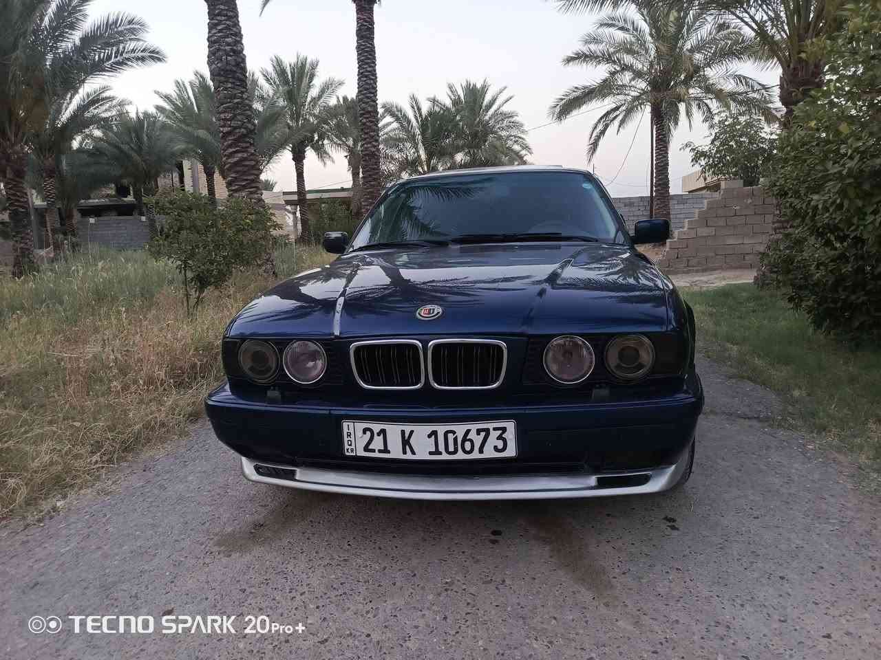 السلام عليكم للبيع
بي ام   525 مسكر  كبس 

موديل 1995

رقم انكليزي بسمي تحويل مباشر 

كير ومحرك مكفول 

تبريد ثلج 

صدر خلفي امامي جديد 

تخم تاير 

كهربائيات كله شغاله 

داخل  جلد 

لايت منضومه زنون 

السياره جاهزه مابيه اي نقص

مكاني بغداد 

السعر   68

***********
