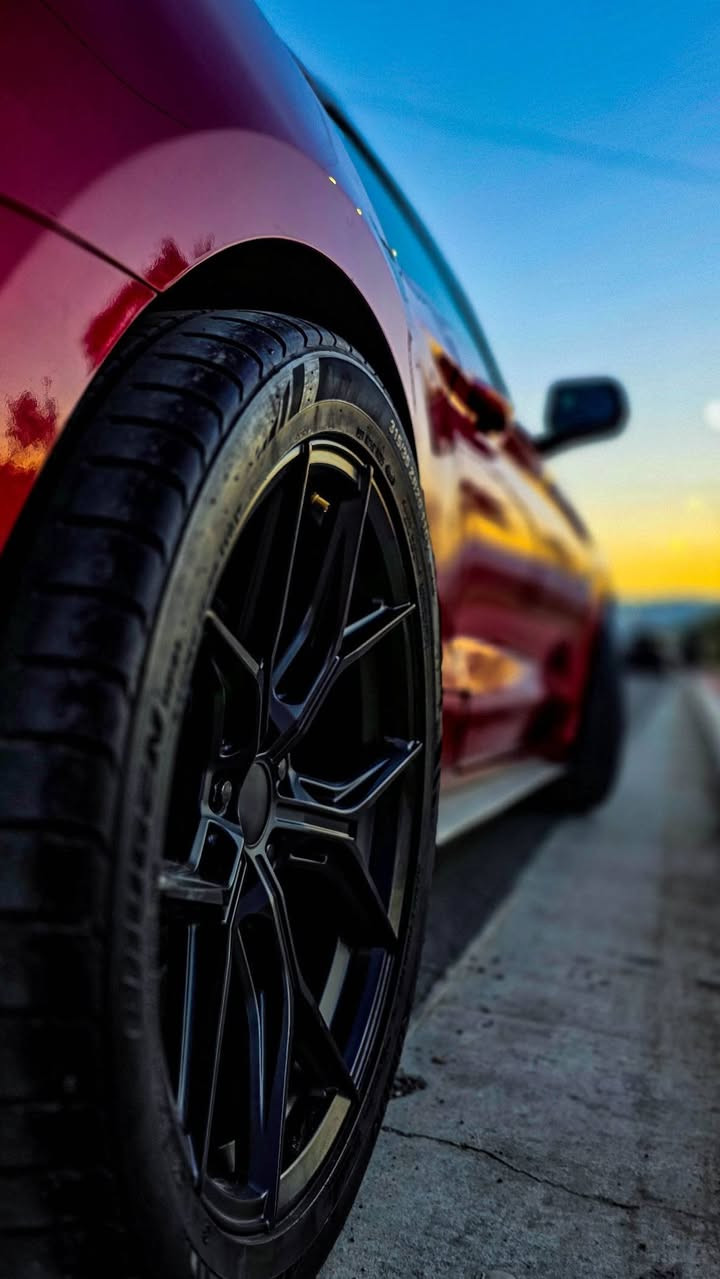 FORD MUSTANG GT 2023 [Auto]
فورد موستنك ٢٠٢٣ جيتي (مرقم السليمانية)
٢٠٨ ورقة

كير اوتو ١٠ نمر
لون كرزي مميز
وارد كندي دخول جديد
عداد كيلومتر
ماشي ١٩ الف ميل (١٤ الف في كندا)

المواصفات:
رادار جانبي مرايا (نقطة عمياء)
تحديد مسار
شاشة كبيرة sync3
ابل كاربلاي و اندرويد اوتو
كشنات كهرباء
لايت عالي اوتو
بصمة
تشغيل عن بعد
مودات (نورمال-سبوت-دراك-تراك-ثلج و مطر)
مودات ستيرن (نورمال-سبورت-كومفورت)

الإضافات و التزويدات:
عليها برمجة و تفريغ من كندا
ايج بايب ستيدا $300
دبات فلو ماستر $140
اكسل باك فلو ماستر (سستم اكزوز اكتيف) $1300
ويلات سبورت ٢٠ انج (٢ سايز ١٠.٥ و ٩.٥) $550
لايتات ٢٠٢٤ $300
دعامية ماك ١ $300
سبويلر شيلبي $60
دفيوزر شيلبي $60
السبويلر و الدفيوزر البلادي موجود عندي

صوت السيارة عالي نغمة و حلو جداً

رقم الشاصي: 1FA6P8CF7P5305423 
صور الحادث موجود بالمنشور

السيارة حادثها جانبي خفیف جدا بيها قطعتين و نص صبغ (باب السائق مبدل بلادي و مصبوغ، الجاملغ الأمامي، نص الجاملغ الخلفي)
بدون شاصي و دواخل بشرط
و ثلاث قطع بس رش كلير من كندا
ارباك بس دركة السائق طاك و مبدل بلادي

السيارة ما بيها أي نقص و السيرفسات كلهم منجز في وقته بأفضل مواد و حطيت بيه فقط بنزين سوبر

سنوي و هزة جديدة بأسمي تحويل ثاني يوم

السيارة في السليمانية
أذا شراي أتصل أو دزلي رسالة 
*********** whatsapp/viber
