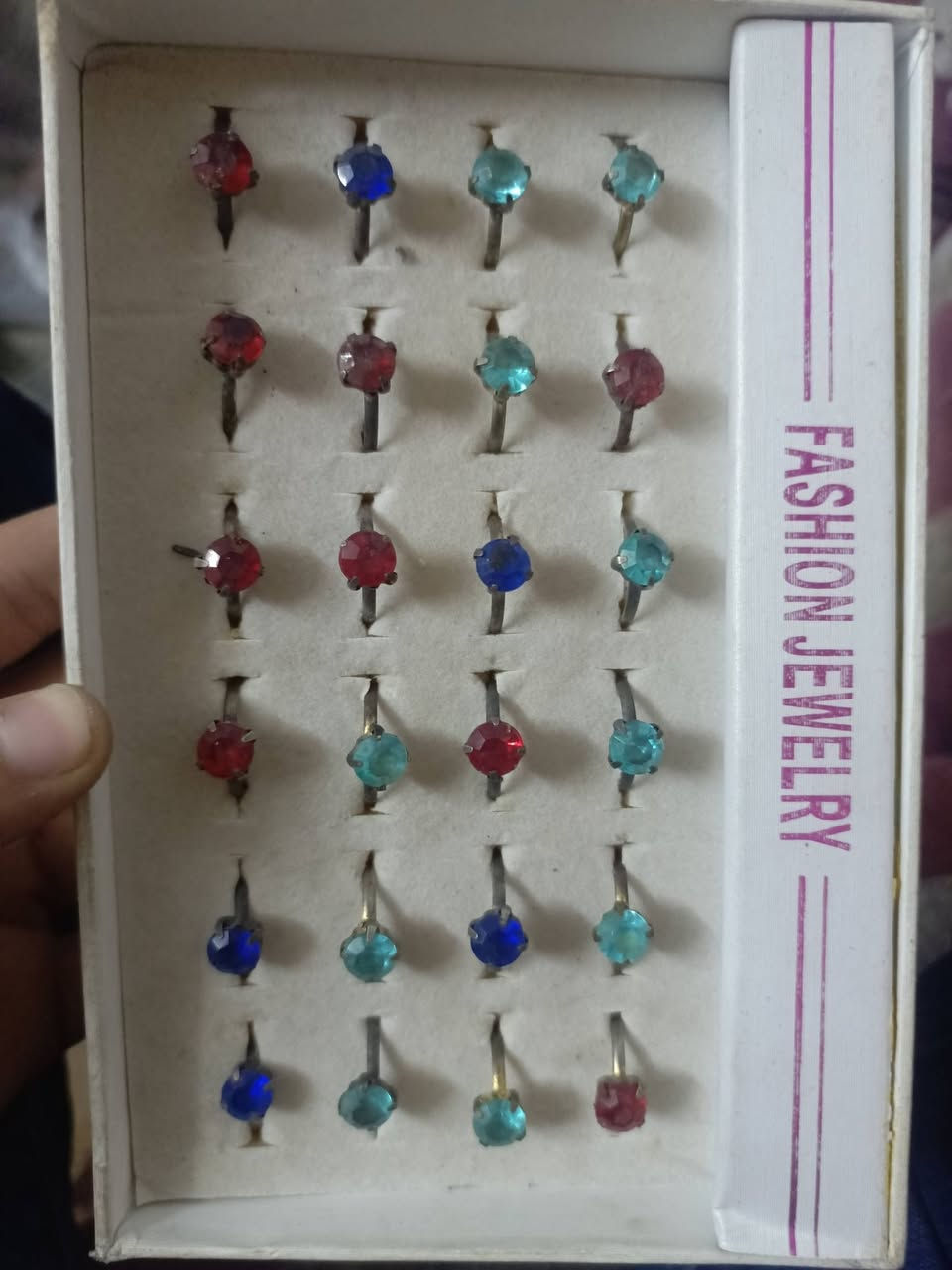 كلهن على 20 الف توصيل مجاني
‏‪***********‬‏
