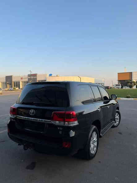 تۆیۆتا لاندکڕۆز 2021 مواسەفات GX 
128 هەزار حەقیقی ڕۆیشتووە 
سفری شەریکەی ساز
سلاجە 
شاشە 
بەسمە 
کوشن کارەبایی 
تبرید مەرکەزی 
تحدید سورعە
چوار تایەی نوێی لەژێرە 
زۆر پاک و خاوێن 
لەسەر دەقی شەریکە ماوەتەوە 
دەعامی بۆ دەعامی بەشەرت 
سەنەوی نوێیە 

سـعـر : لە کۆمێنت داوابکە ڕاستەوخۆ بۆت دێت 📥 

گێر و مەکیەنەی بەشەرت 
هیچ کێشەیەکی تێدا نییە 

ژمارەی خاوەنەکەی 
***********
