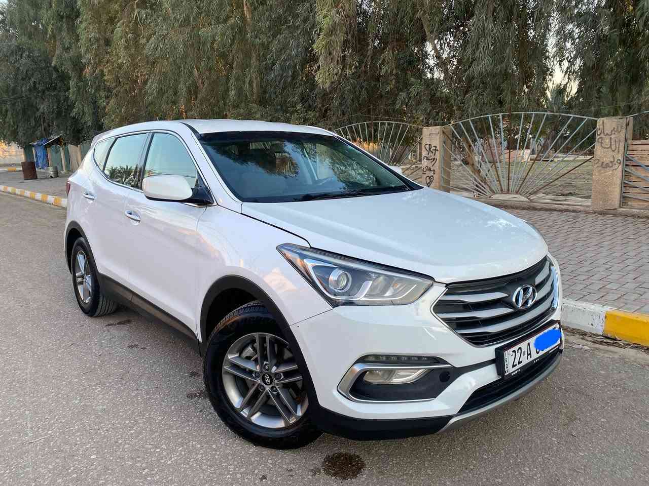 السلام عليكم
للبيع سنتافي  2018  وارد امريكي ضرر بنيد بدون دواخل 

يعني  بيه صبغ قطعة واحدة 

صور الحادث مرفقه مع الصور 

مواصفات سبورت

تحكم ستيرن كامل 

شاشه وكاميرا    داخل لونين 

كير اوتو  ومحرك شرط ما مفتوح يعني على وضع الشركه 

السيارة حلوة وجديدة جاهزة من كلشي مابيه نقص   ماشيه 71 

رقم اربيل دولي سنويه جديدة يعني شرط التحويل 

السعر 167 وبيه مجال الشراي يخابر 

***********
