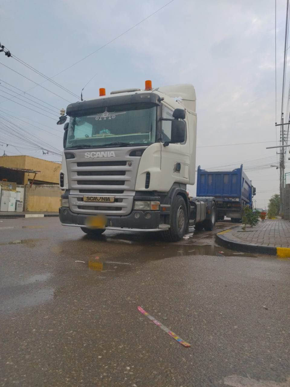 سكانيا موديل 2005 مكينه انجكسن 420 جديدة كير كوبرا 900 جديد  فول مواصفات 5دگم دبل لكزز دبل جام جام خلفي رقم سليمانية تحويل مربوطة قلاب 3 محاور السيارة بوضع الشركة تبريد كامل 
العنوان :بصرة_هارثة
للأستفسار اكثر :*********** د***********
السعر :135 البصرة, العراق
