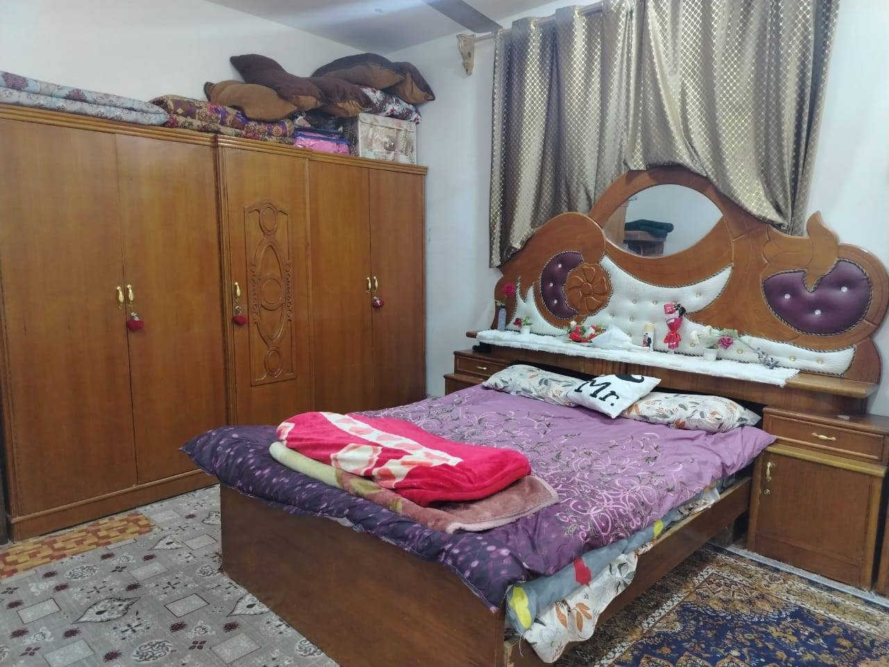 السلام عليكم غرفه ام الخمسه مكان الحله نادر ٢ سعر ٦٥٠ وبي مجال وهذه رقم ***********
