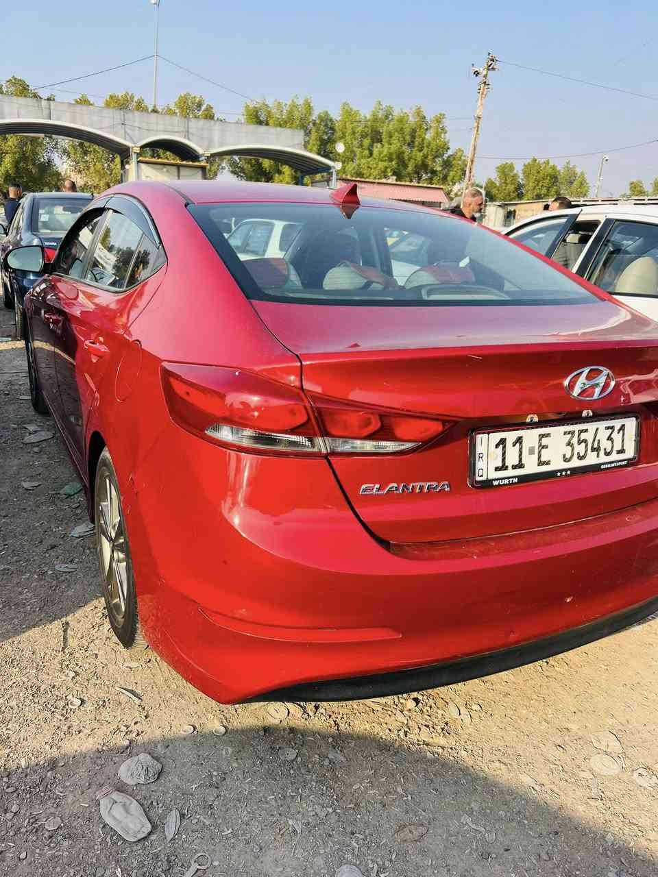 مكلف بالنشر
النترا ٢٠١٨ امريكي للبيع 
محرك ٢٠٠٠ دووش 
ماشية ٩٨
رقم بغداد أنكليزي باسمي 
شاشة بلاديه 
كاميرا 
تحكم ستيرن 
رادار بالجامات الجانبيه 
مانع تزحلق 
ثلاث وضعيات قياده 
بلوتوث +Aux+usB
تبريد ثلج 
حادث جاملغ ايمن 
السعر ١٢٢ وبيها مجال 
مكان السياره بغداد الاعضمية 
للاتصال ***********
