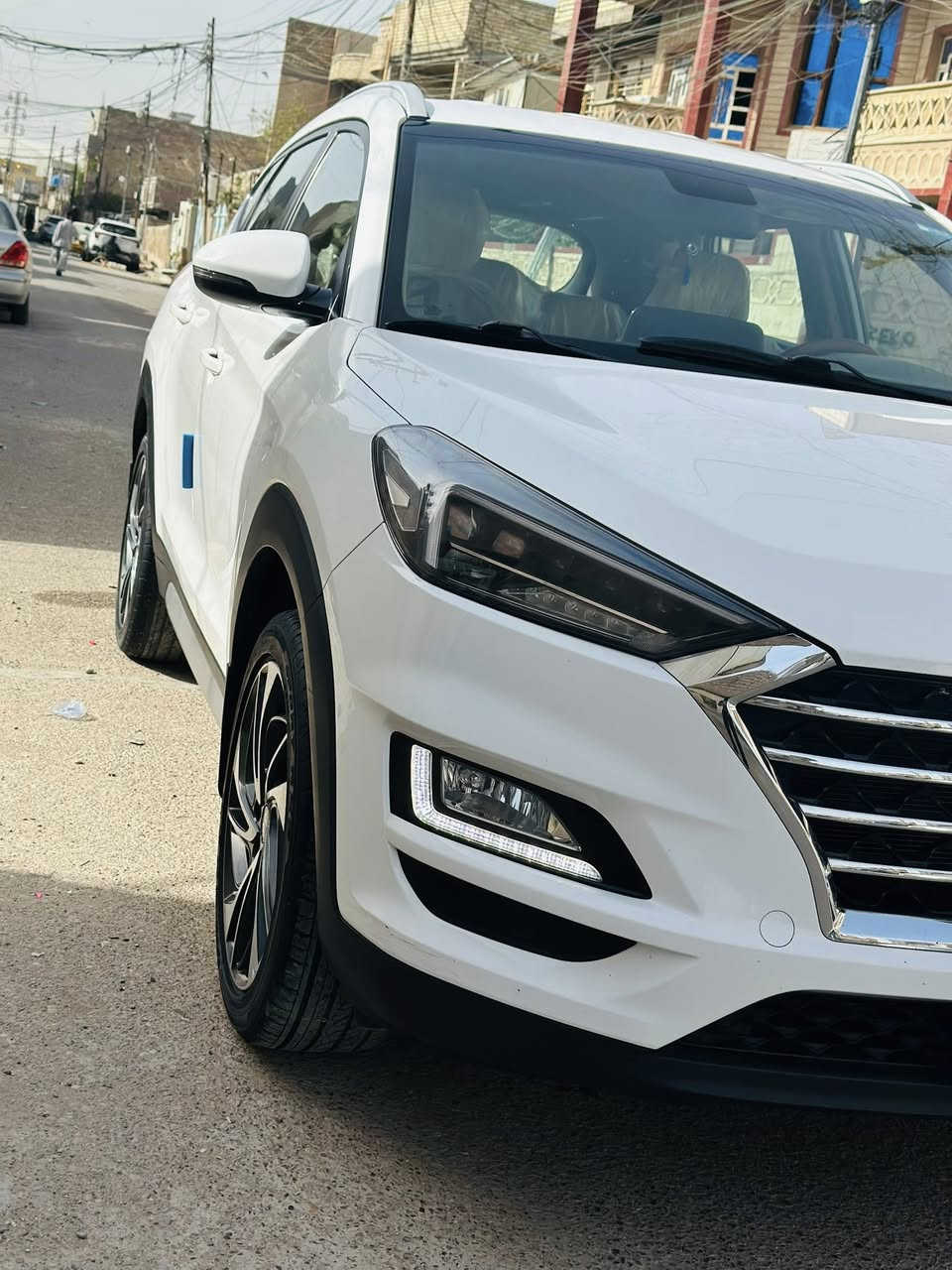 للجناي فقط 

توسان خليجي موديل 2019 كفاله عامه 

من صبغ وضربه وبارد وتكحيل وحالوب 

رقم بغداد - رقم وسنويه جدد تحويل مباشر 

ماشيه 60 كم حقيقي شرط الفحص 

مواصفات فول عده البنوراما  

مكان السياره بغداد 

السعر 200 وبيها مجال 

*********** 

اتصال او واتساب
