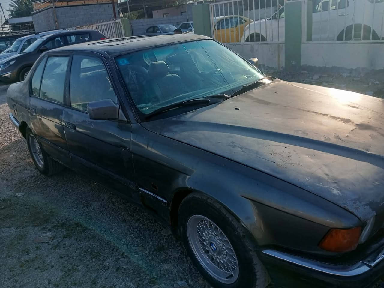 سلام عليكم بي ئم موديل ٨٩ سياره كير محرك فول  شلعه تشك الكاع
داخلها نظيف بس الكشر يردله ترتيب 
السعر ٢٥ بيها مجال الاتصال***********
