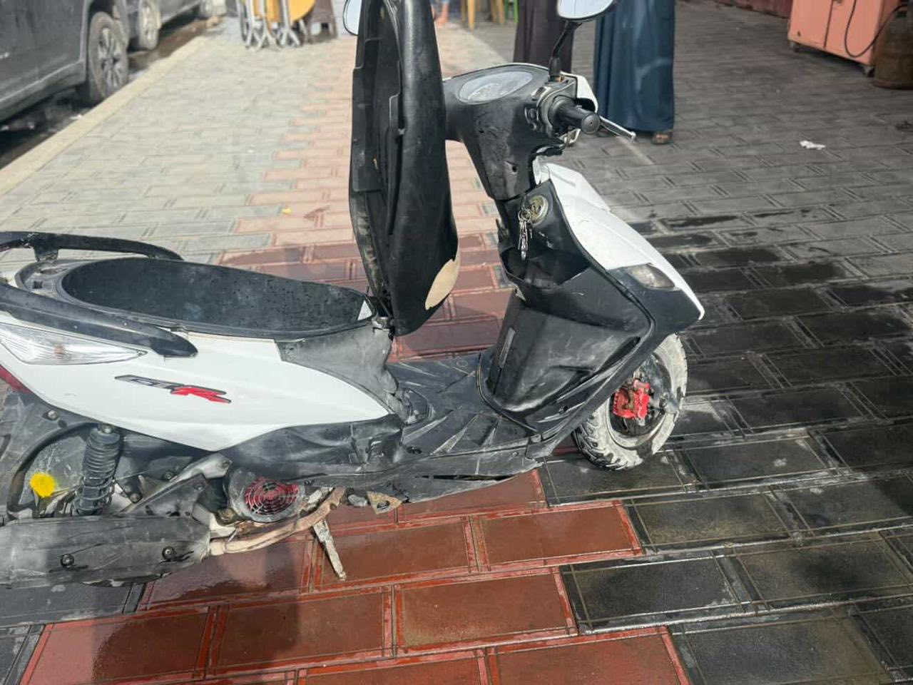 سلام عليكم دراجه ثعلب للبيع دراجه مكفوله محرك  بيها نقوصات بسيطه سلف عداد ستان تعليك نقص سعرها350الف الكاظميه


**إذا كنت صاحب هذا الإعلان وتريد حذفه لأي سبب، رجاءا أرسل رسالة إلى الدعم الفني**