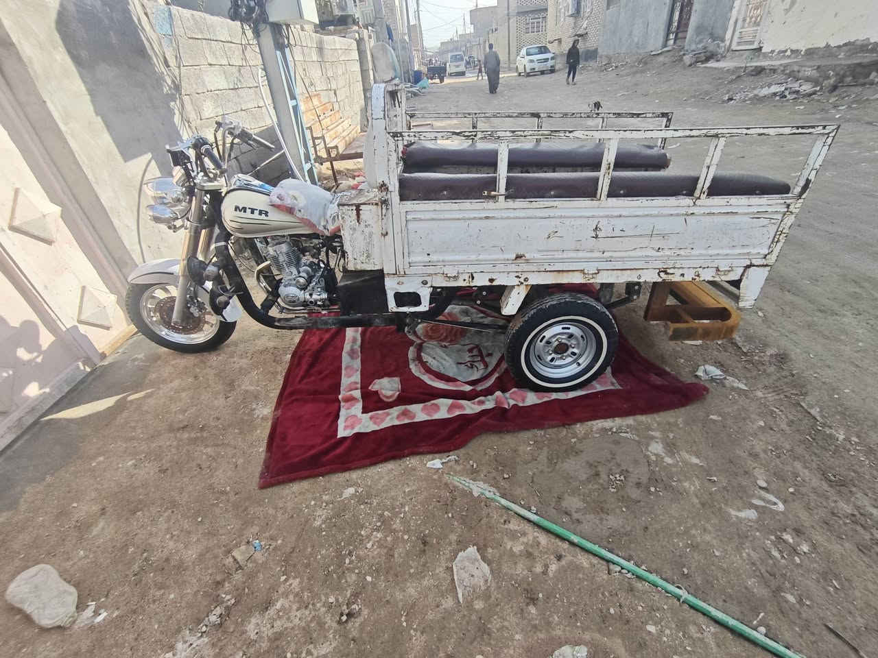 امتيار مديل 9 رقم وسنويه اسود تعمير جديد قبل سبوع معمره للبيع
***********
