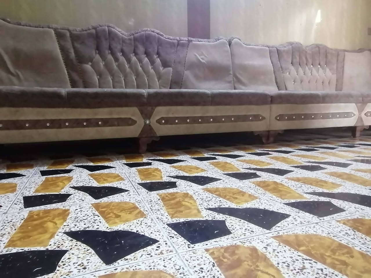 ۱۹۰الف وبي مجال تفاصل وكلش نظیف


**إذا كنت صاحب هذا الإعلان وتريد حذفه لأي سبب، رجاءا أرسل رسالة إلى الدعم الفني**