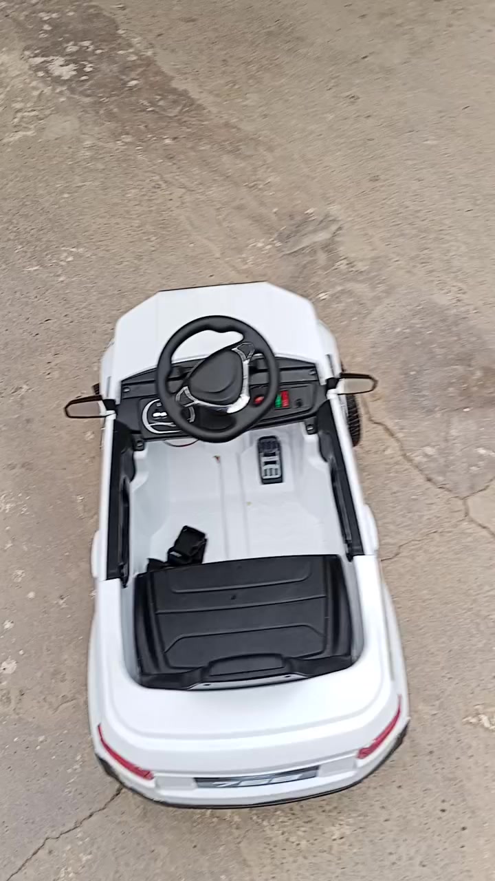 سلام عليكم ورحمة الله وبركاته سيارة أطفال شحن للبيع عل ريمونت كونترول نوع برادوو بنظافة جيدة السعر 60 الف وبيها مجال لمن يريد الشراء المراسلة على الخاص ***********
