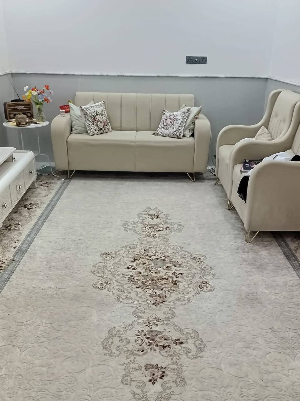 🏡 للبيع بيت في العكيكة
بمساحة 120 م² واجهة 6 ونزال 20
مواصفات البيت:
غرفة  واحدة.
استقبال.
صالة.
مطبخ.
منور.
صحيات داخلية وخارجية.
📸 صور البيت مرفقة .
البيت مطلوب قرض اسكان 27


**إذا كنت صاحب هذا الإعلان وتريد حذفه لأي سبب، رجاءا أرسل رسالة إلى الدعم الفني**