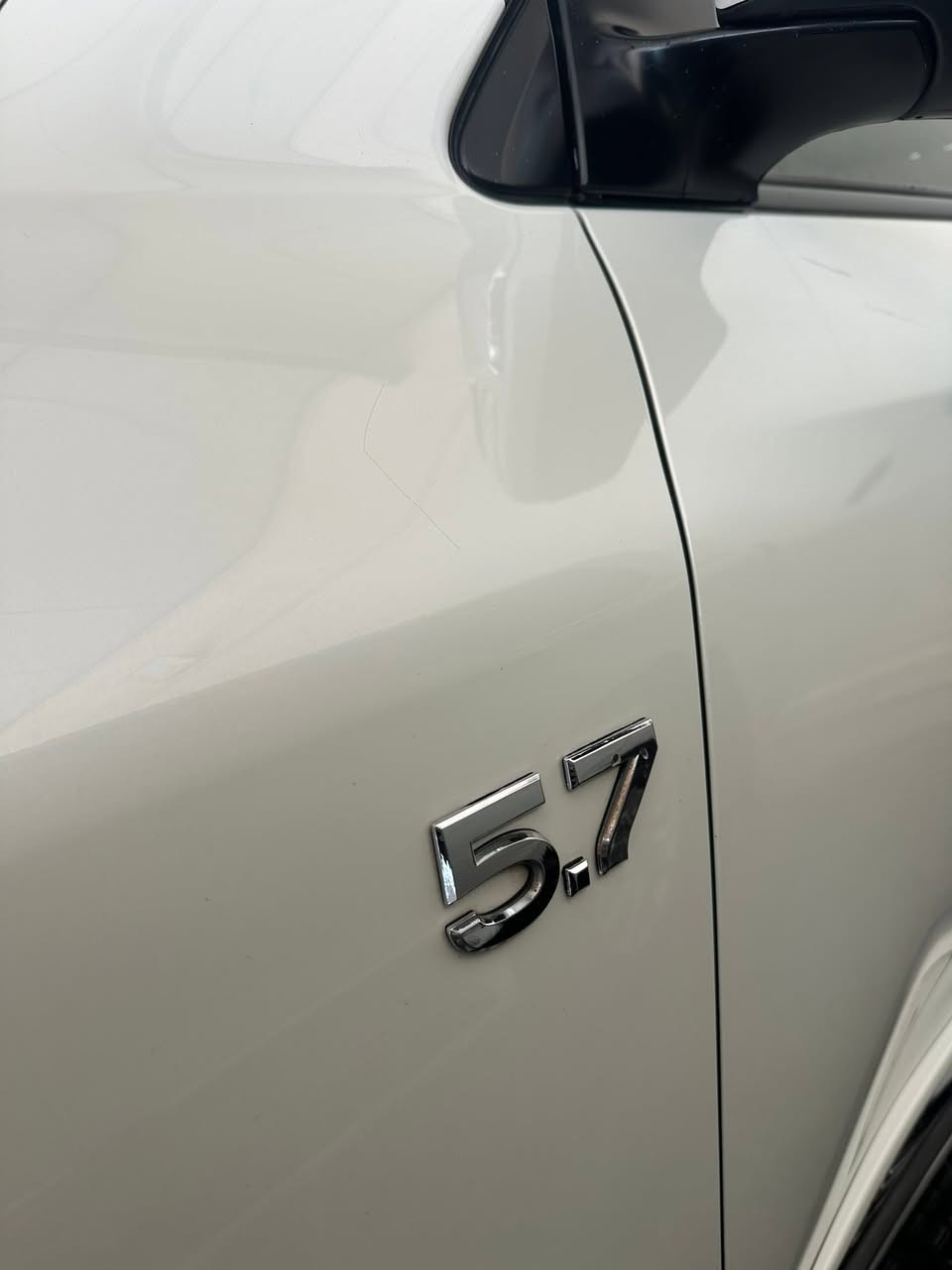 السلام عليكم للبيع لاندكروز 2015 فول مواصفات لكزس VXR V8 5.7 ماشيه 200 الف كفاله عامه كير مكينه كفاله مكانها بغداد للاستفسار ***********
