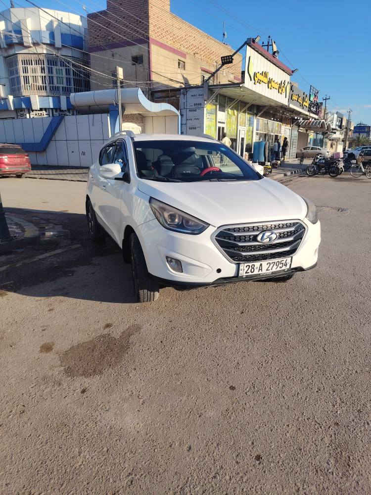 توسان خليجي مديل 14شكل ال15 رقمها نجف بسمي

تحكم استيرن
تبريد قطعتين
شاشه+كامره
محرك ٢٠٠٠

بيها 3كارتات اموضح بالفيديو
او باب مفتوحه او بيها بارد+تكحيل
قمارتها بيها اثر حالوب #اثر يعني اله واحد يركز بيها ياله يبين
محركها بيه صوت رواجز بس من بارده من تحمه يروح الصوت
#عندي_سونار_بالسيارة 

مكاني النجف الاشرف حي الغري
للاستفسار
***********
*********** النجف, العراق
