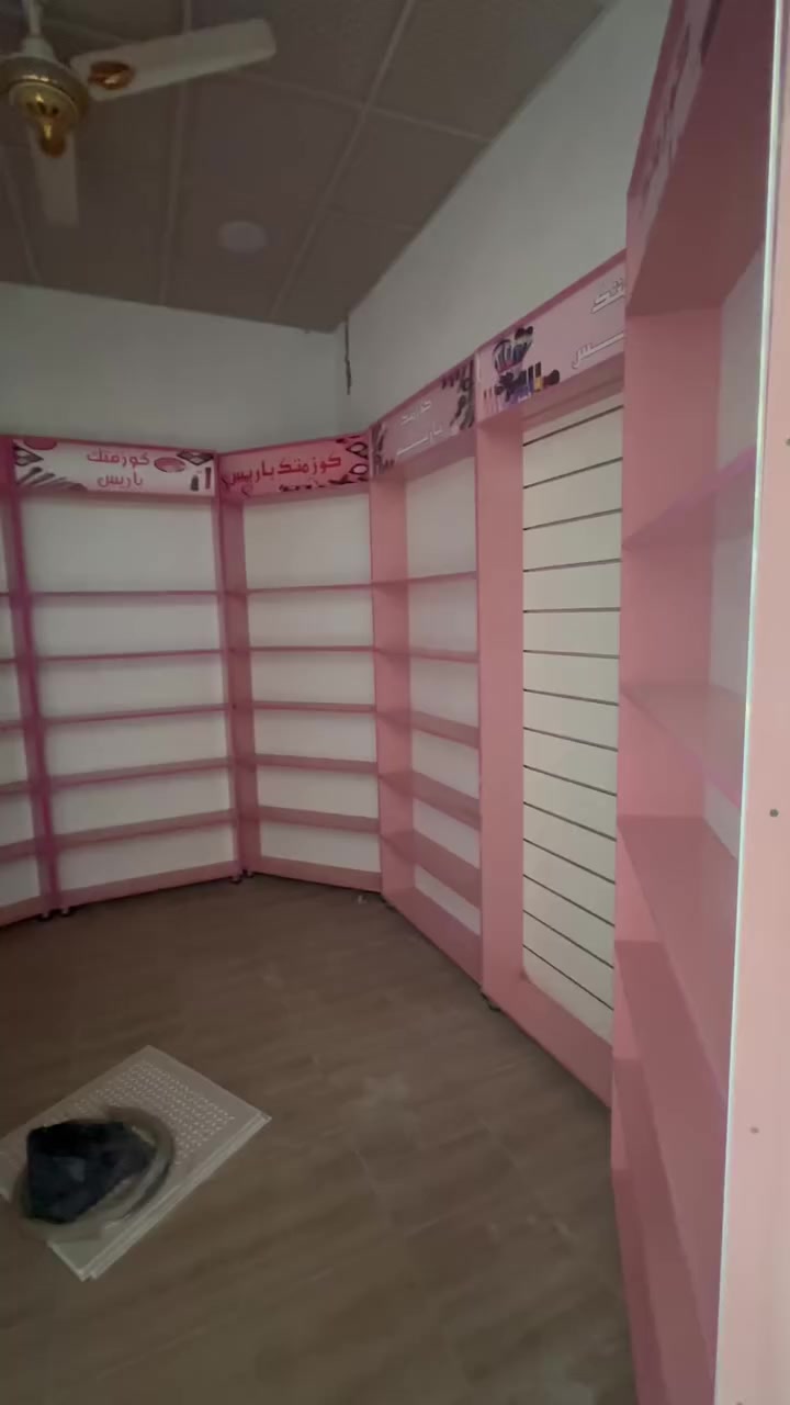 ديكور كوزمتك 9باترينات  للبيع
***********
