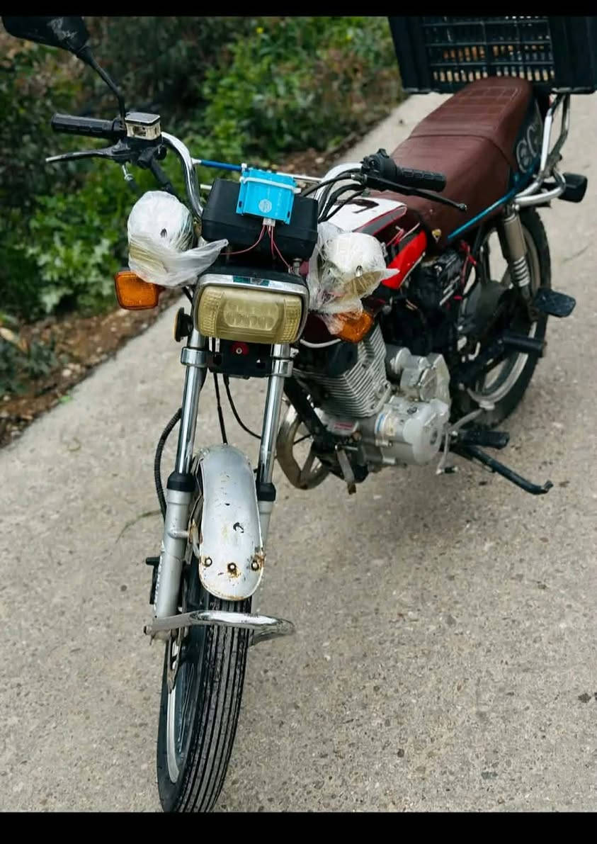 مكلف بالنشر سيفان 20 
السعر 450وبيها مجال 
الرقم  ***********
