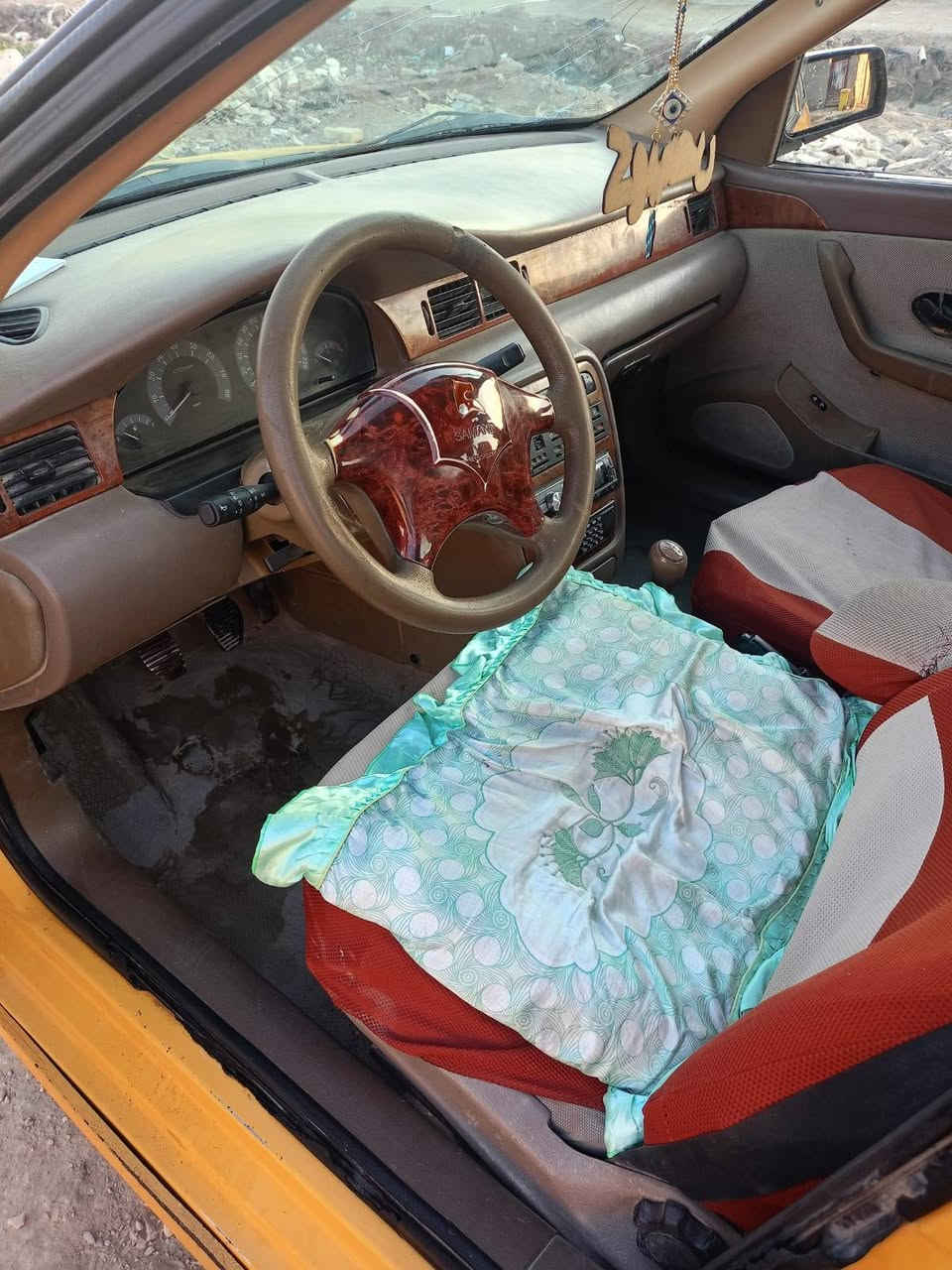 سياره سمند للبيع موديل 2011 كير مكينه تخم تاير حداديه كفاله السعر 25او بيه مجال مكان السياره واسط للستفسار اتصل ***********
