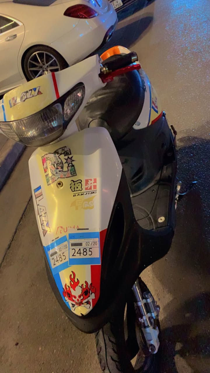 السلام عليكم :

ماكس  سرعة 120 ياباني

دراجة خير من الله تزويد بلادي 
اي نقص مابيها مكينة مامفتوحة
اوراق كاملة اصولية شرط تجيب 
وياك فيتر وتجي تفحص كفالة 
عامة كشر ومكينة بلاد

السعر 450 الف (( قفل ))
مكاني شارع فلسطين
هذا رقمي *********** بغداد, العراق
