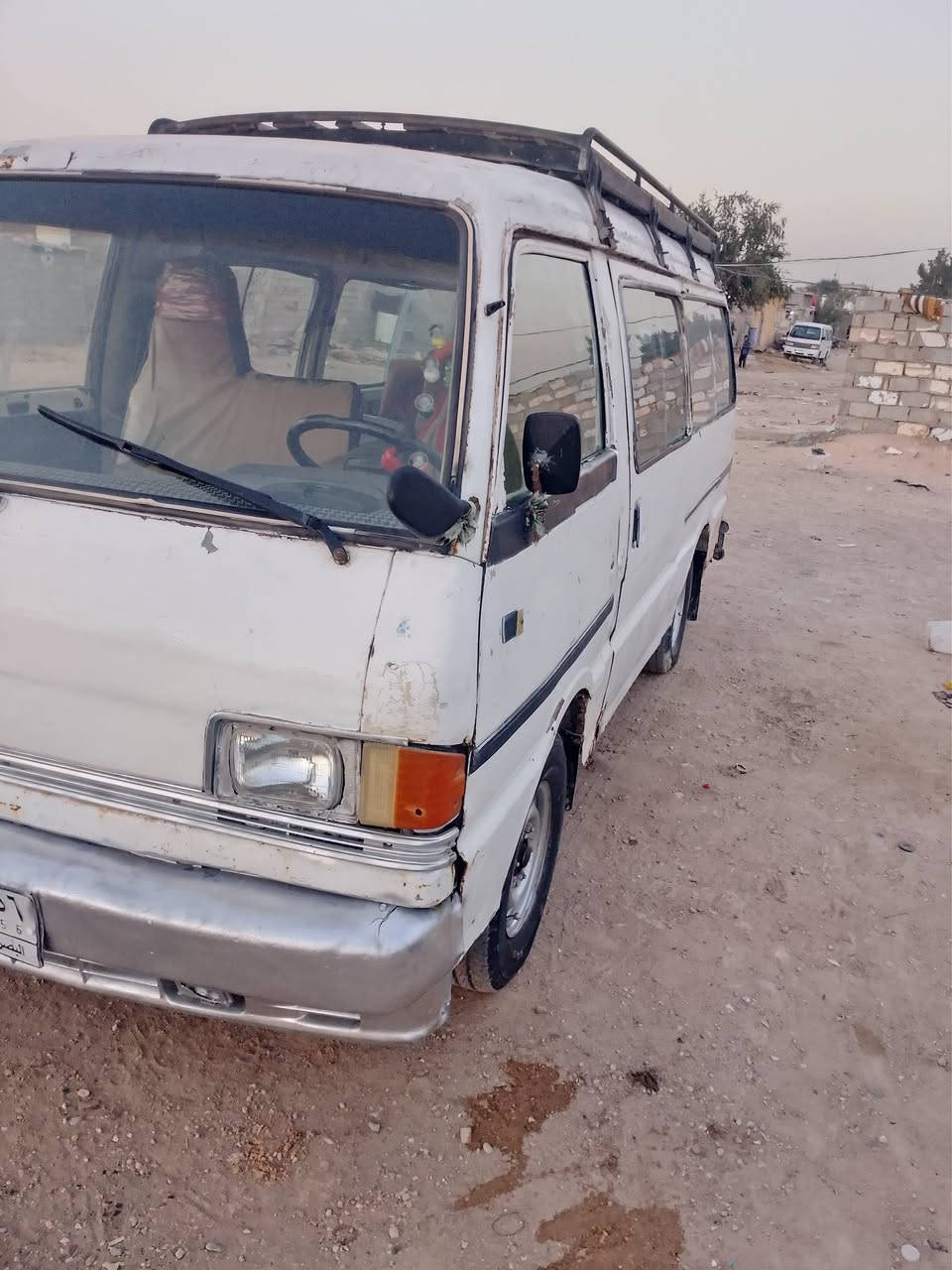 السلام عليكم ماصده موديل 91كشنات سياحي مكينه وكير حلوات كاز تخم تاير سياره بسمي 30 وبيه مجال ***********
