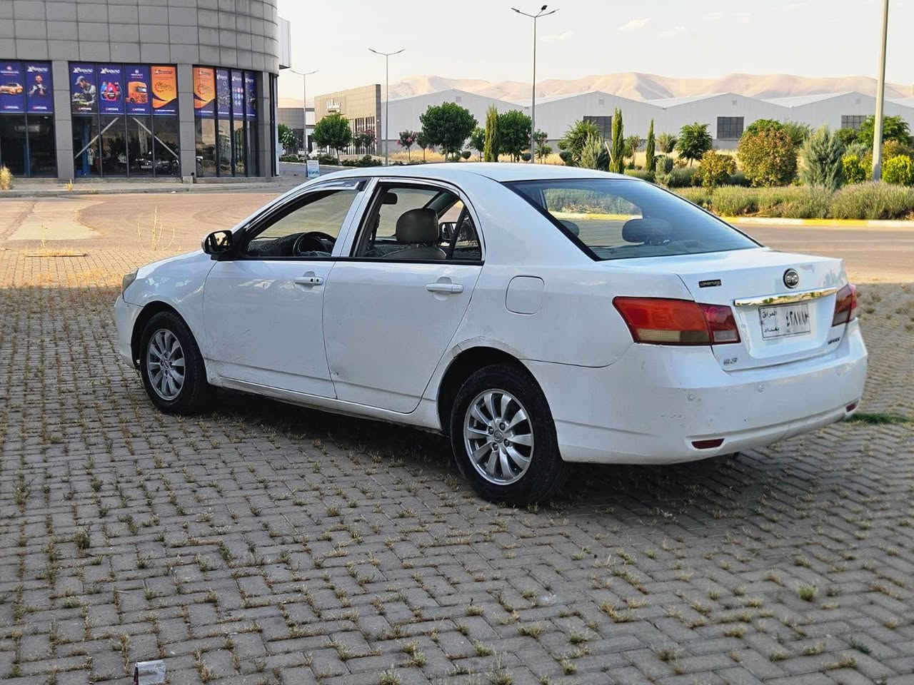 🌹بەناوی خوای گەورەو میهرەبان🌹       ***********   [ بی وادی ]  مۆدێل 2013  
 {ئاڕمی پلاستیک و سەنەوی } 
  فول فول مواسەفات  گێڕتۆماتیک  سڵاید چوارجام کارەبا ئاوێنە کارەبا بەسمە  ناوزەردکوشن جڵد سوکان ڤۆلیۆم   قفڵ مەرکەزی  تەبرید  گێڕمەکینەی بیلاد کارەبایی هەموگیانی ئیش ئەکات  چوارتایەو ویلی تازەی لەژێرە ئاڕمی پلاستیک و سەنەوی  سەنەوی و حاسیبەو ئەوەلیات  بەشەرت موس و بڕاوەبەشەرت سعری 30گەڵاو کەمێک معامەلە ناونیشان سلێمانی ژ . م ***********        *********** تکایە بەس فرۆشتنە ئاڵوگۆڕ ناکەم السليمانية, العراق
