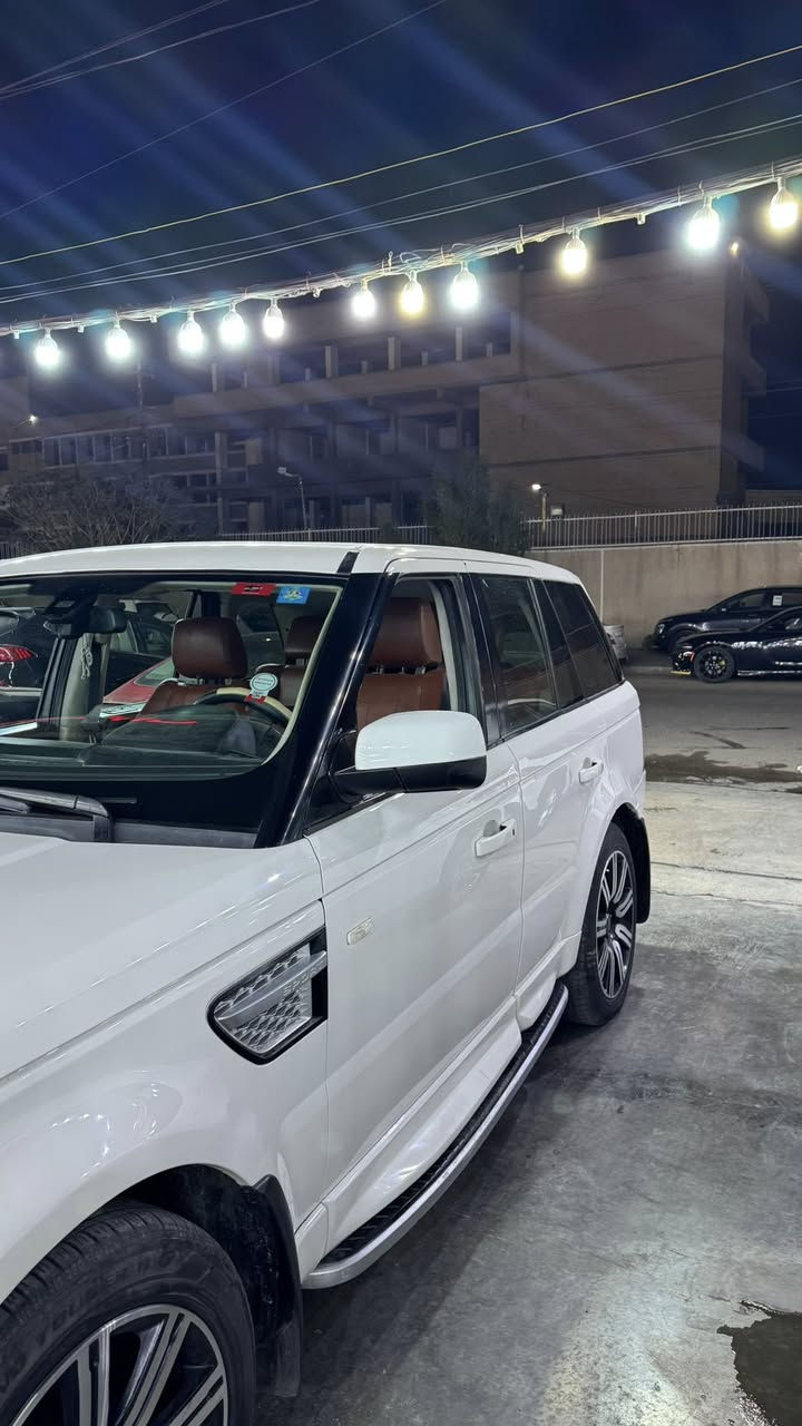 السلام عليكم
للبيع او المراوس 
رانج روفر 8سلندر سبورت HSE  تنفس طبيعي المرغوب موديل 2010
 رقم بغداد الانجليزي هزه جديده
مكفوله كفاله عامه من الصبغ بيهه مكان تكحيل بسيطه
ماشيه 144الف قابله الزياده 
مواصفاتهه معروفه سياره جاهزه خير من الله 
السعر 140وبيهه مجال للشراي
مكان السياره بغداد حي الجهاد 
للاستفسار الاتصال بالارقام أدناه
***********
***********
