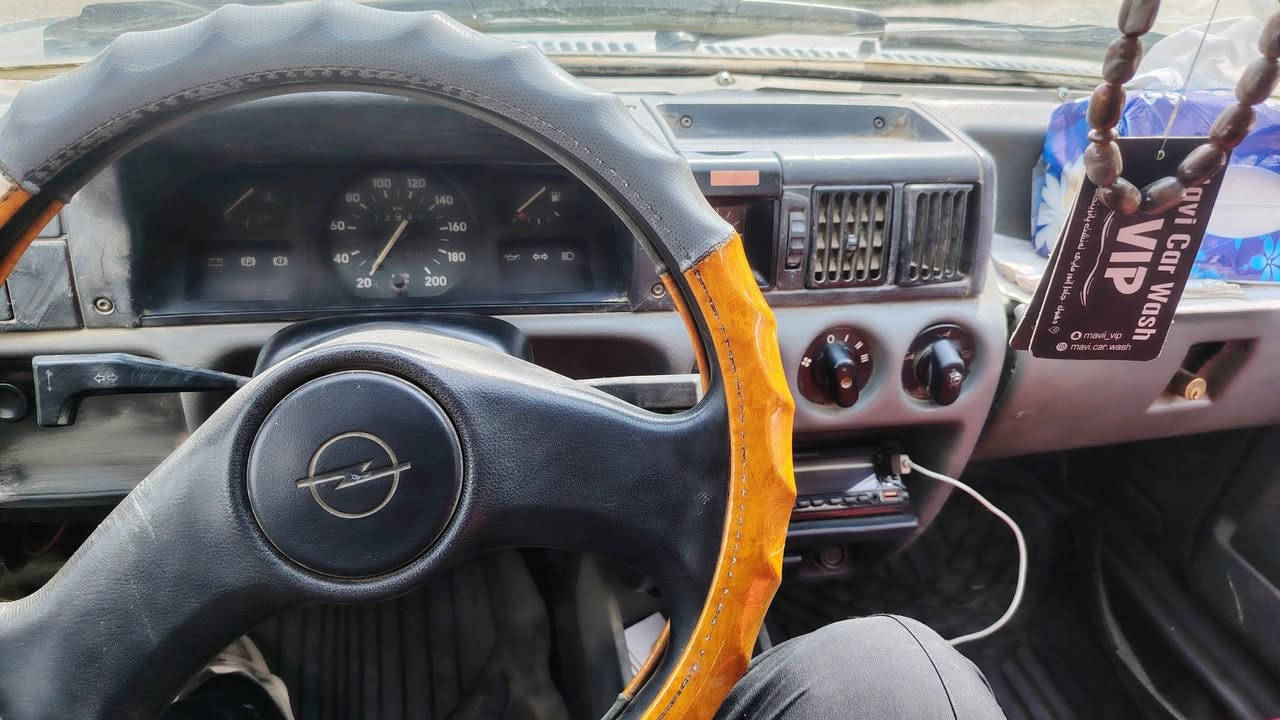 أوبل كورسا ١٩٩١ سنوية ٢٩
كابون تبادل وكابون ورقي الاصلي 
كير شرط 
محرك نفخ 
الكشر كدام العين 
سيارة جاهزة كهربائيات شغالة 
تحويل شرط 
السعر ٢٠$ 
***********
