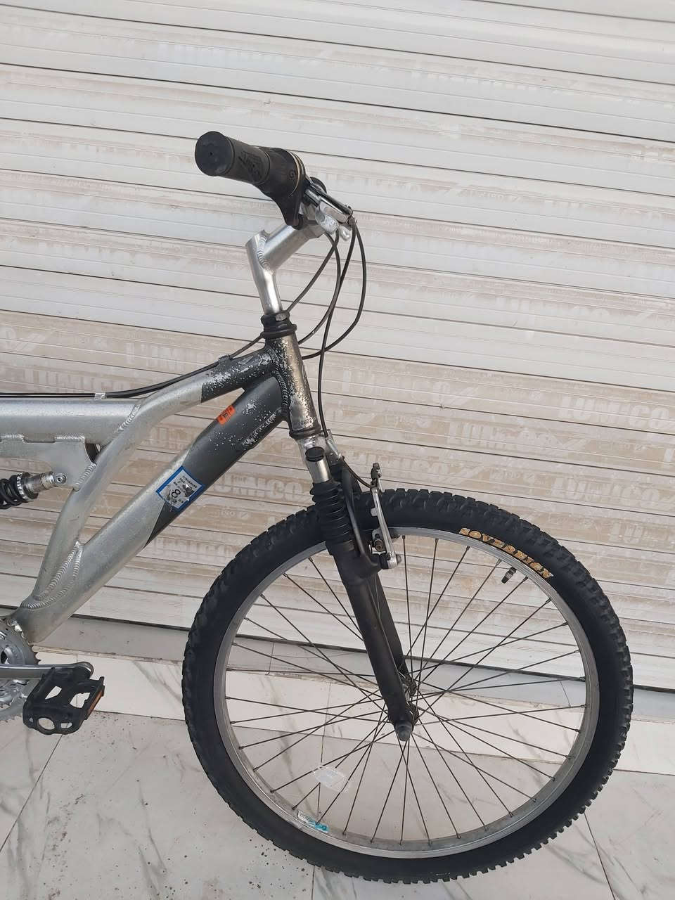 باناسونك 
جبلي بالة ياباني
حجم 26  المنيوم
سستم SHIMANO 3 × 6 SPEED
ويالة المنيوم
دبل امامي خلفي سلس ويتحمل اوزان
جاهز ومرتب
   ✈يوجد توصيل لجميع المحافضات ✈
كركوك مدخل سايدين حي الاسرى والمفقودين 
معرض ابو شيفان ( *********** )
