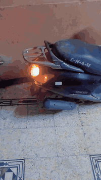 دراجه للبيع سبيسي شغاله خير من الله بس بيهة خيط تبخير.. مال بيت يشهد الله عليه هورن شغال سلف هندر شغالات لايت اشاير شغالات ... سعر 350 وبيه مجال للتواصل *********** واتساب
