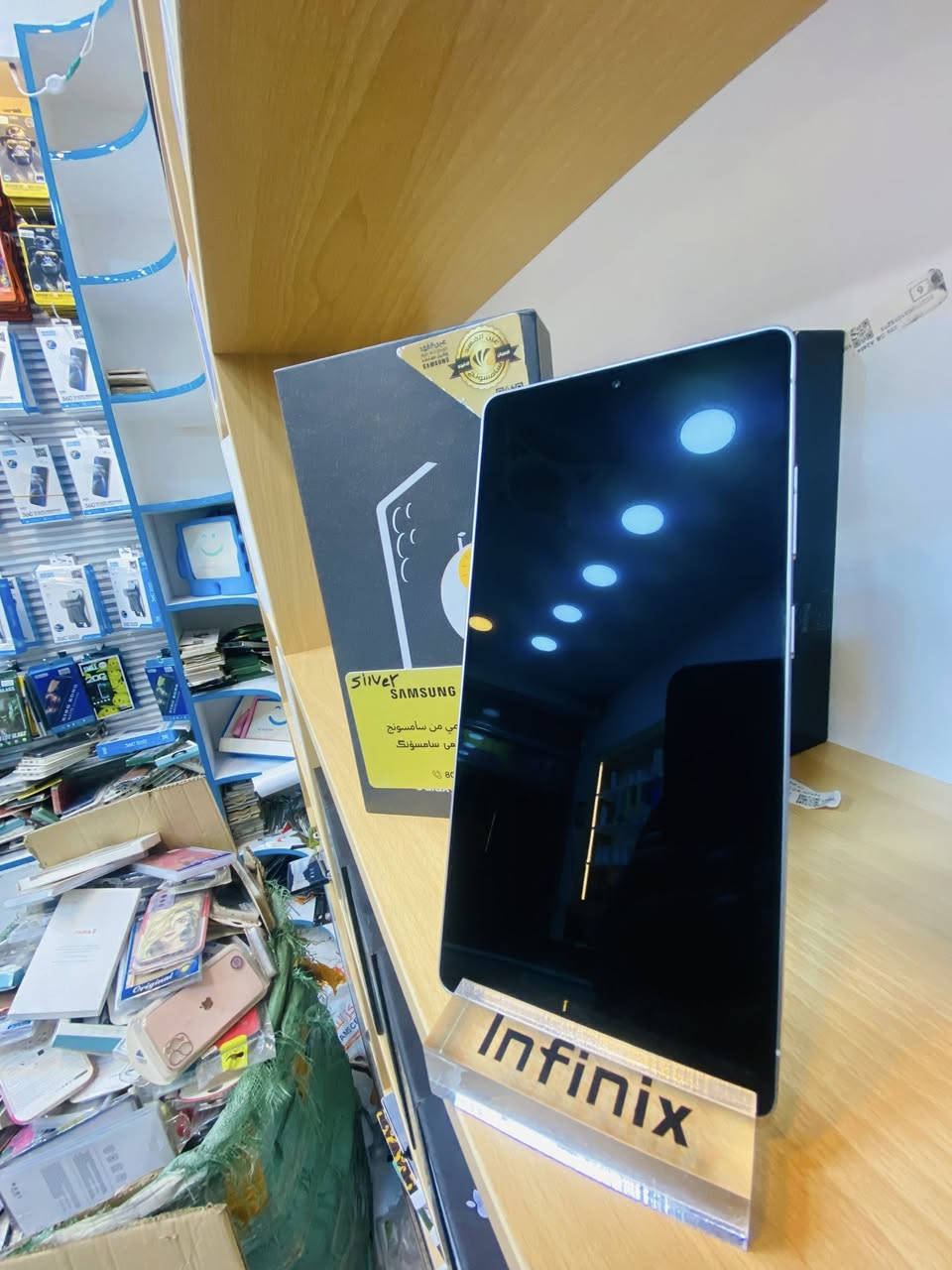 سامسونك S25 Ultra ذاكرة 256
فقط مفتوح من كارتون 
لون ابيض للمميز
ضمان شركة عين الفهد
ضمان كارت الشاشة سنة
استخدام قليل
السعرمناسب
 ***********
العنوان:
القطاع – شارع المدارس – مقابل مدرسة الأندلس
مركز الشمس 2
