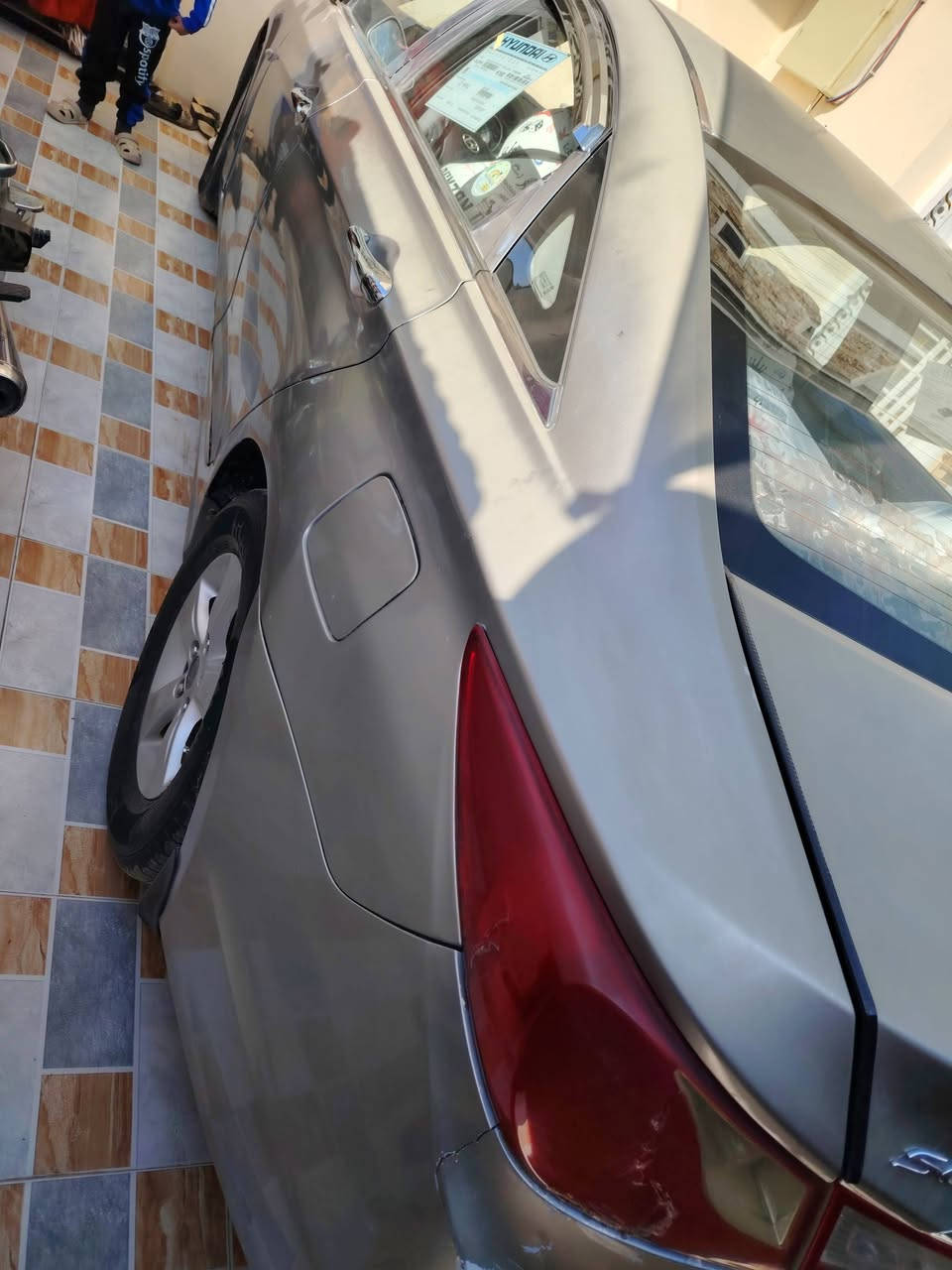 السلام عليكم من رخصة لادمن سوناتا ٢٠١٠ مضلع مكينه ٢٠٠٠ خليجي دوش َمصبوغه عام أثر جراد كامله مال بيت السعر ٩٠ وبيها مجال تواصل الخط فقط ***********  ديالى مكان السيارة
