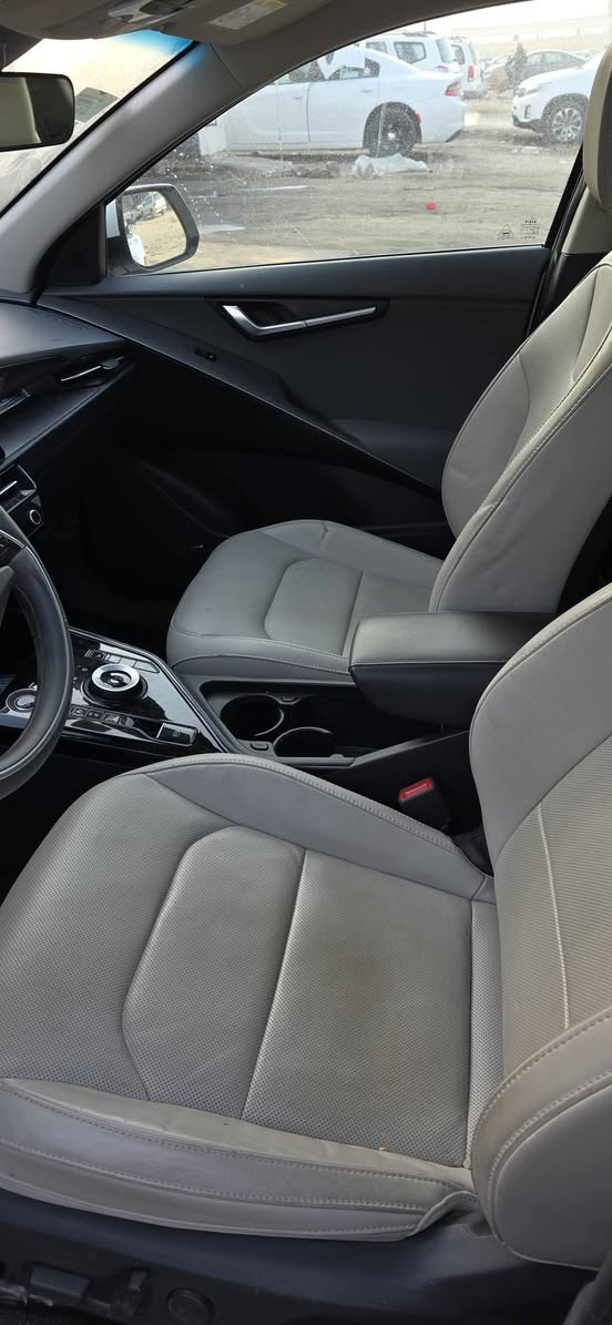 نيرو هايبرد2024 حادث خفيف بنيد صبغ تترقم بغداد 150 وبيهه مجال***********
